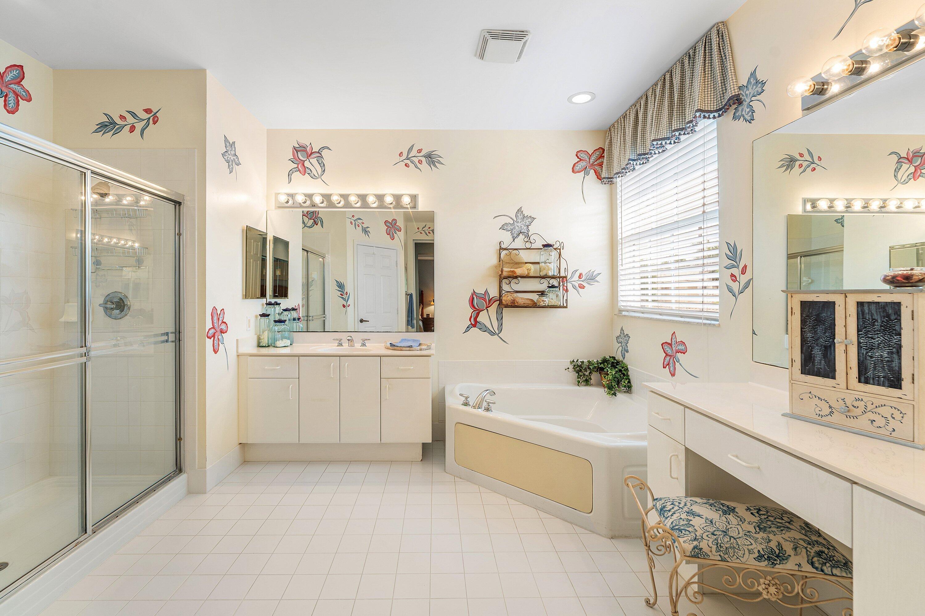 123 Via Castilla Property Photo 29