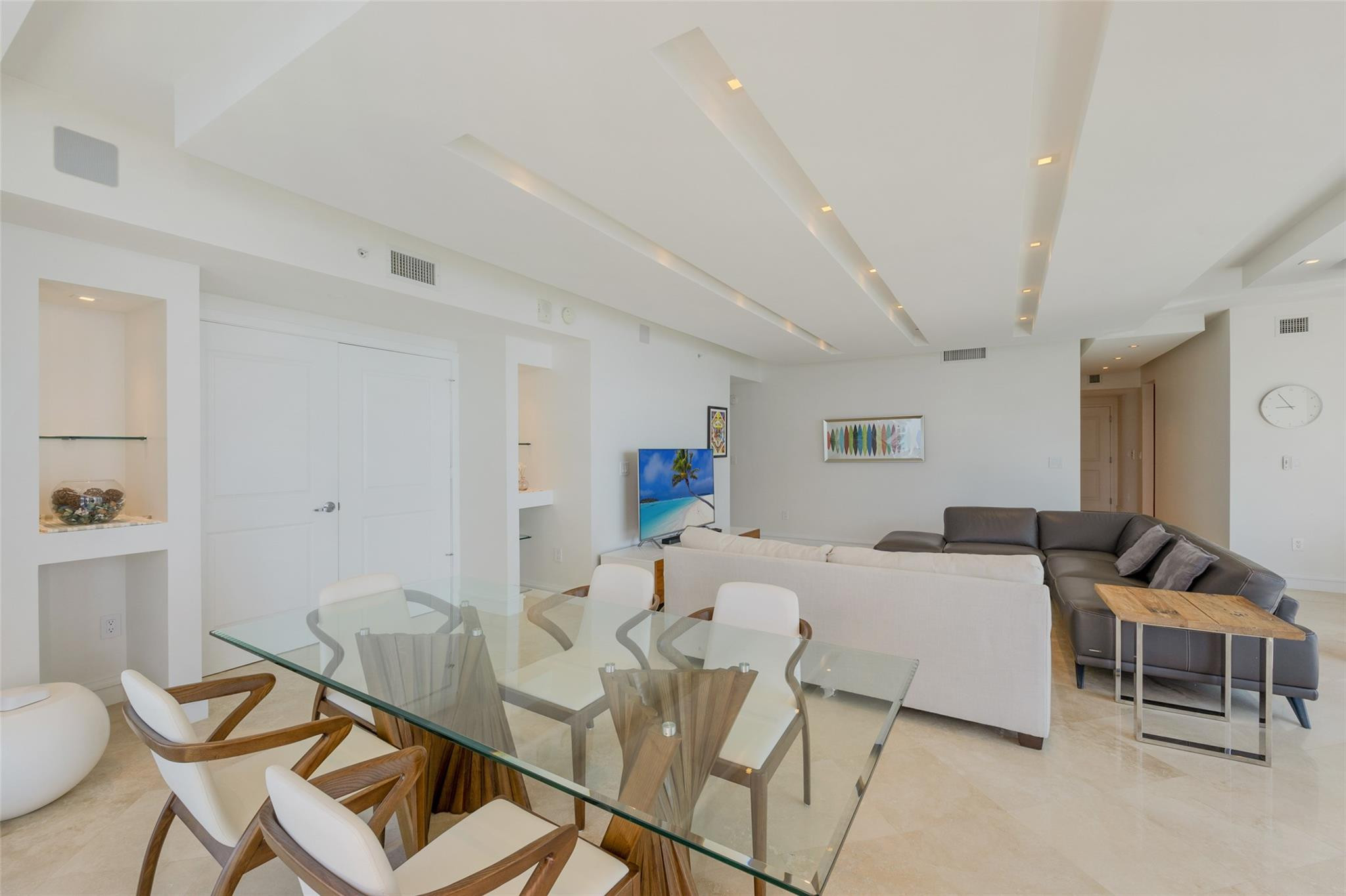 3101 S Ocean Drive 902 Property Photo 6