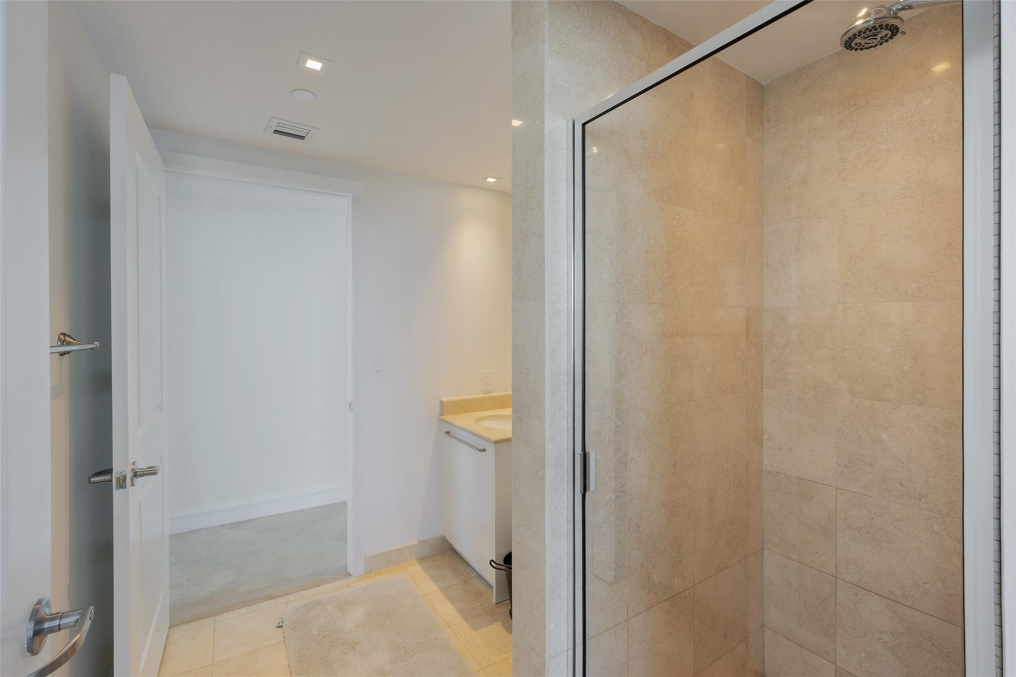 3101 S Ocean Drive 902 Property Photo 11