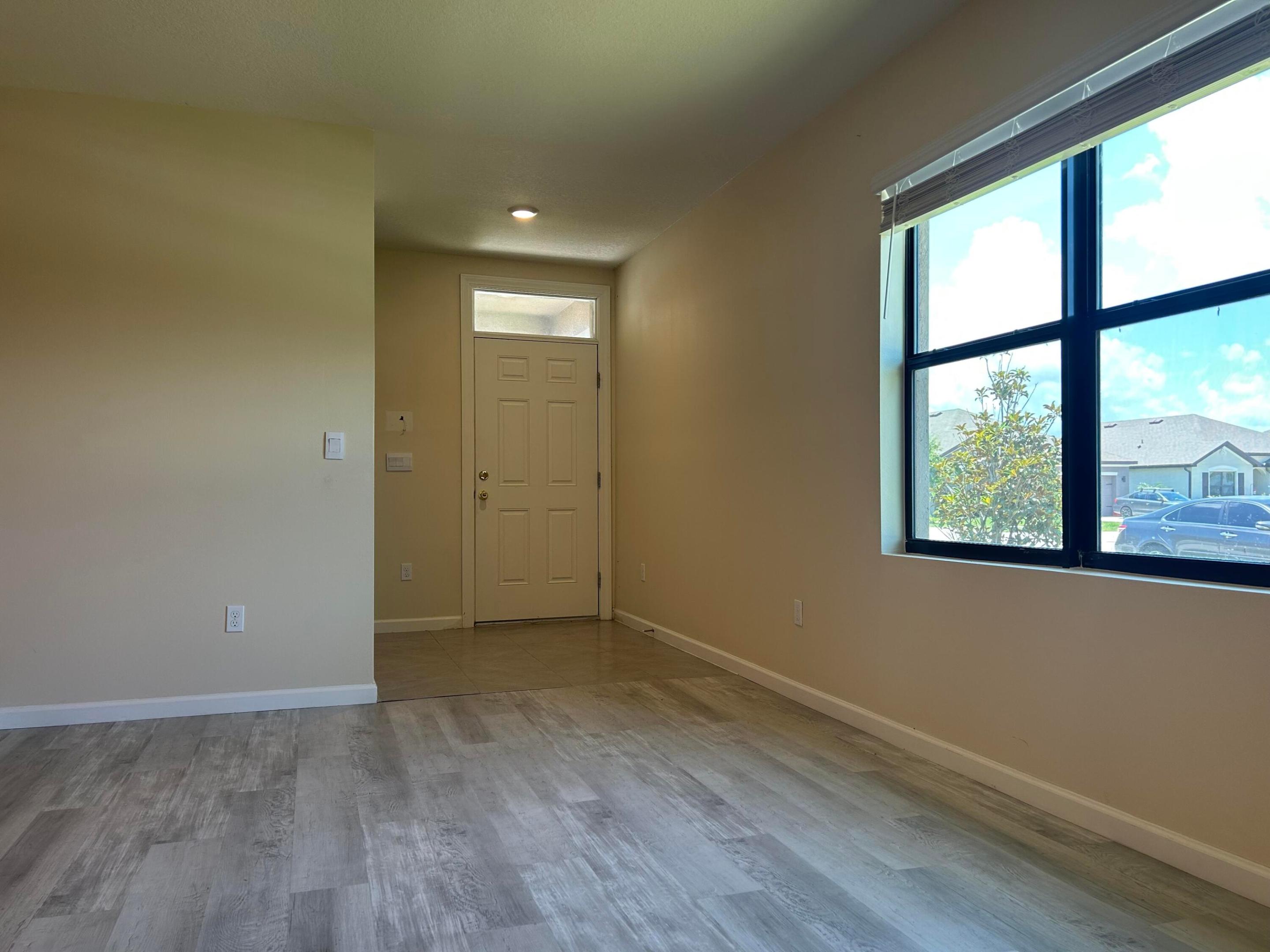 5414 Delight Drive Property Photo 11