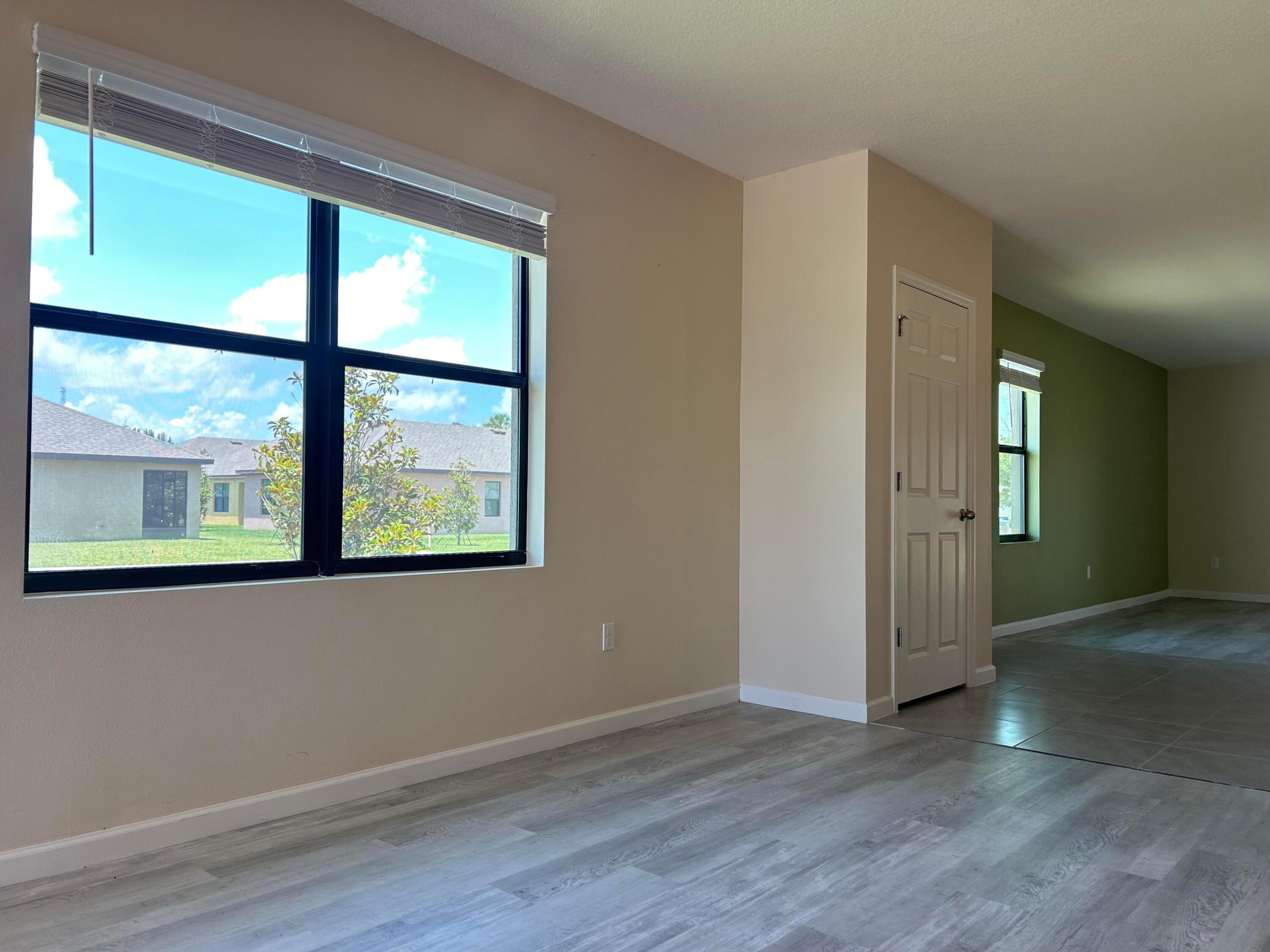 5414 Delight Drive Property Photo 14