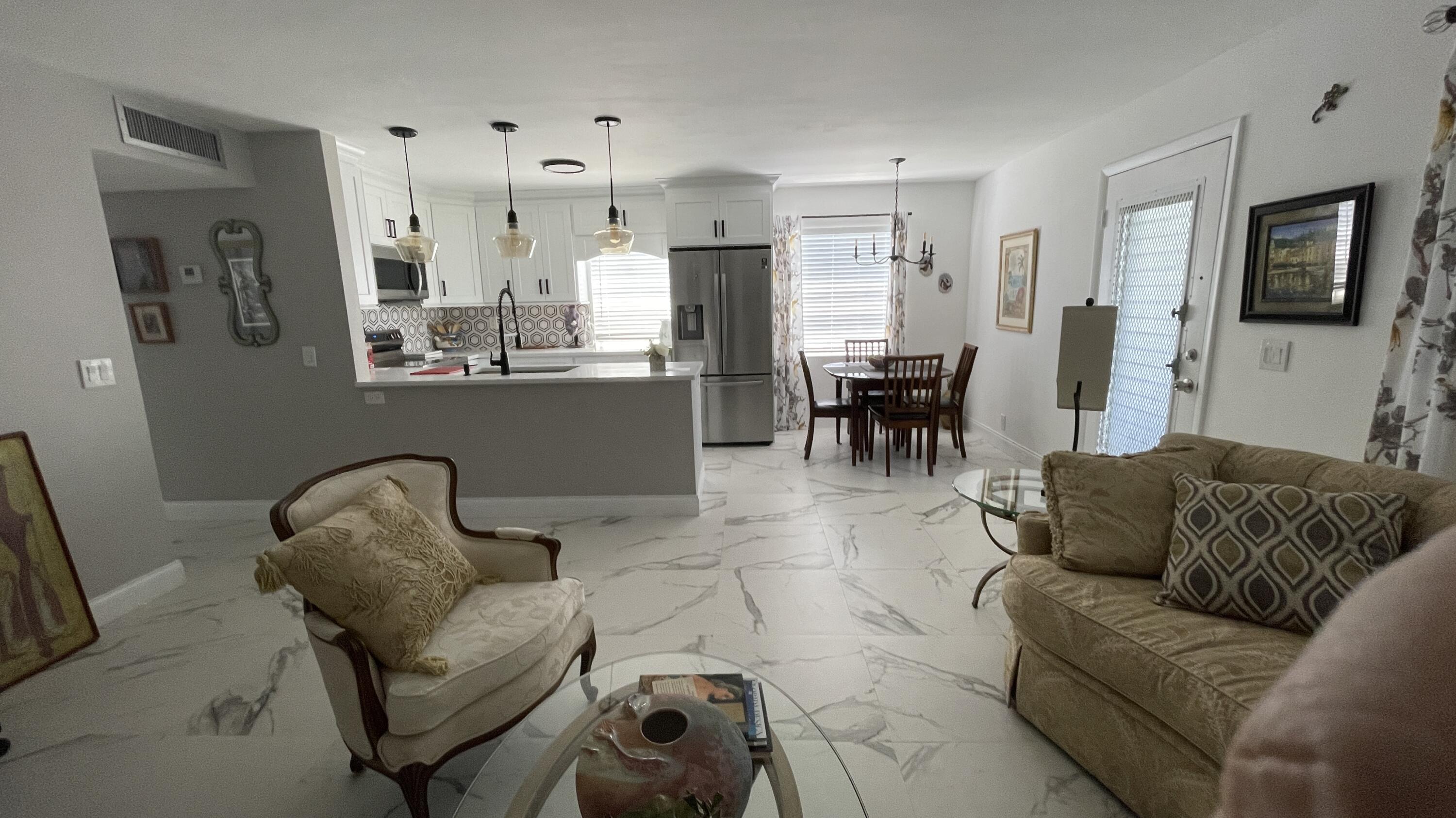 949 Normandy 949 Property Photo 11