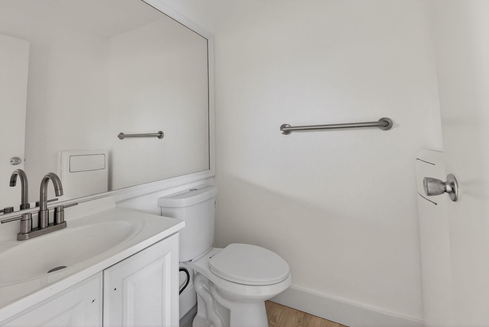 155 Seville G Property Photo 6