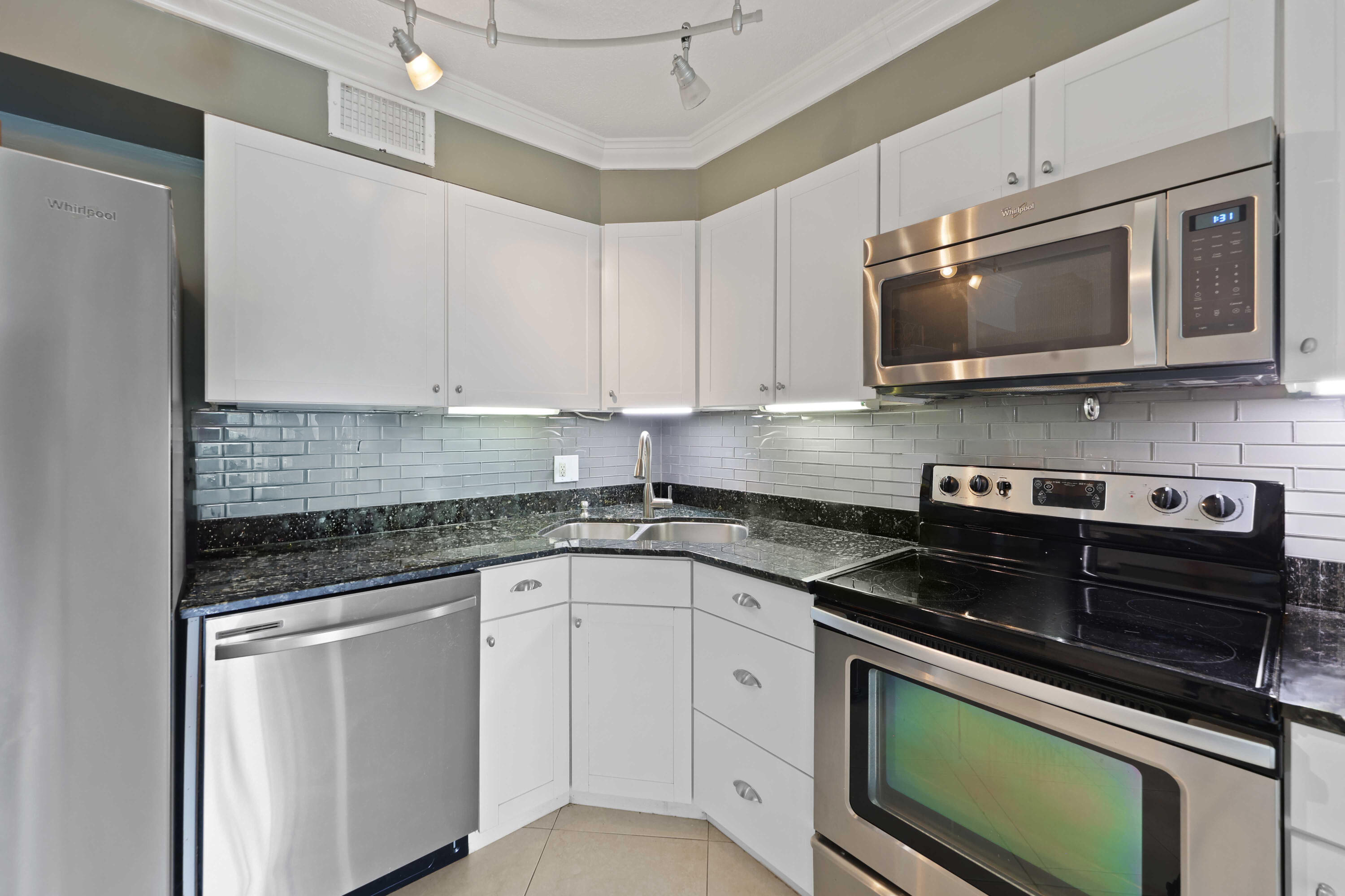 3020 Florida Boulevard 202-c Property Photo 7