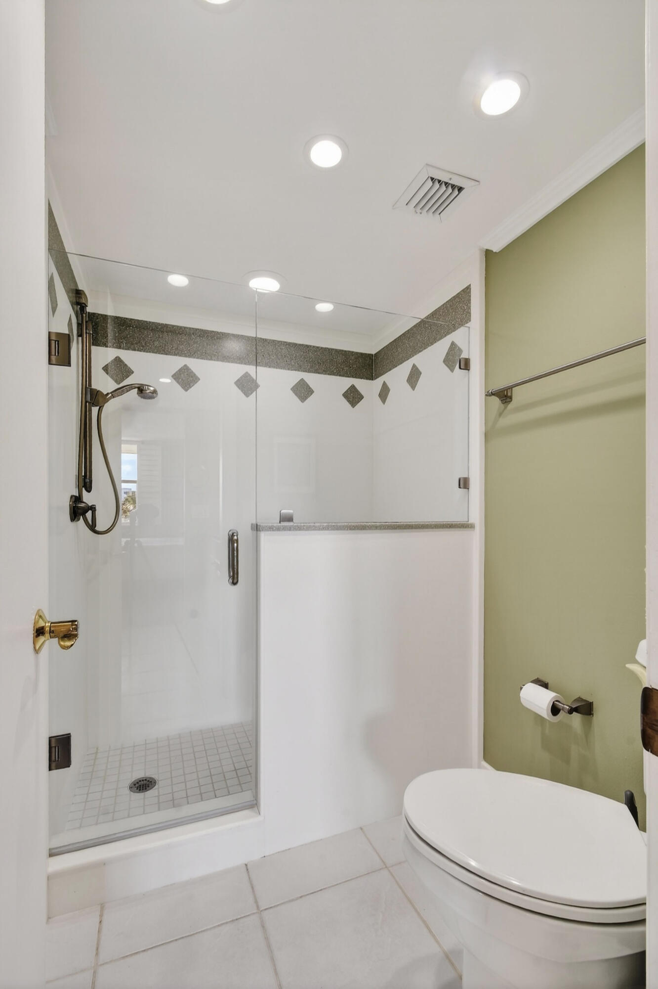 801 Lake Shore Drive 414 Property Photo 25
