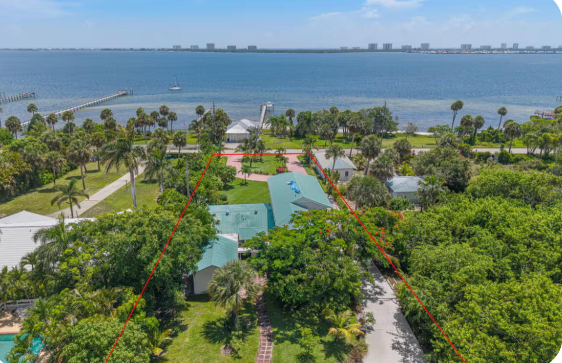 12417 S Indian River Drive Property Photo 1
