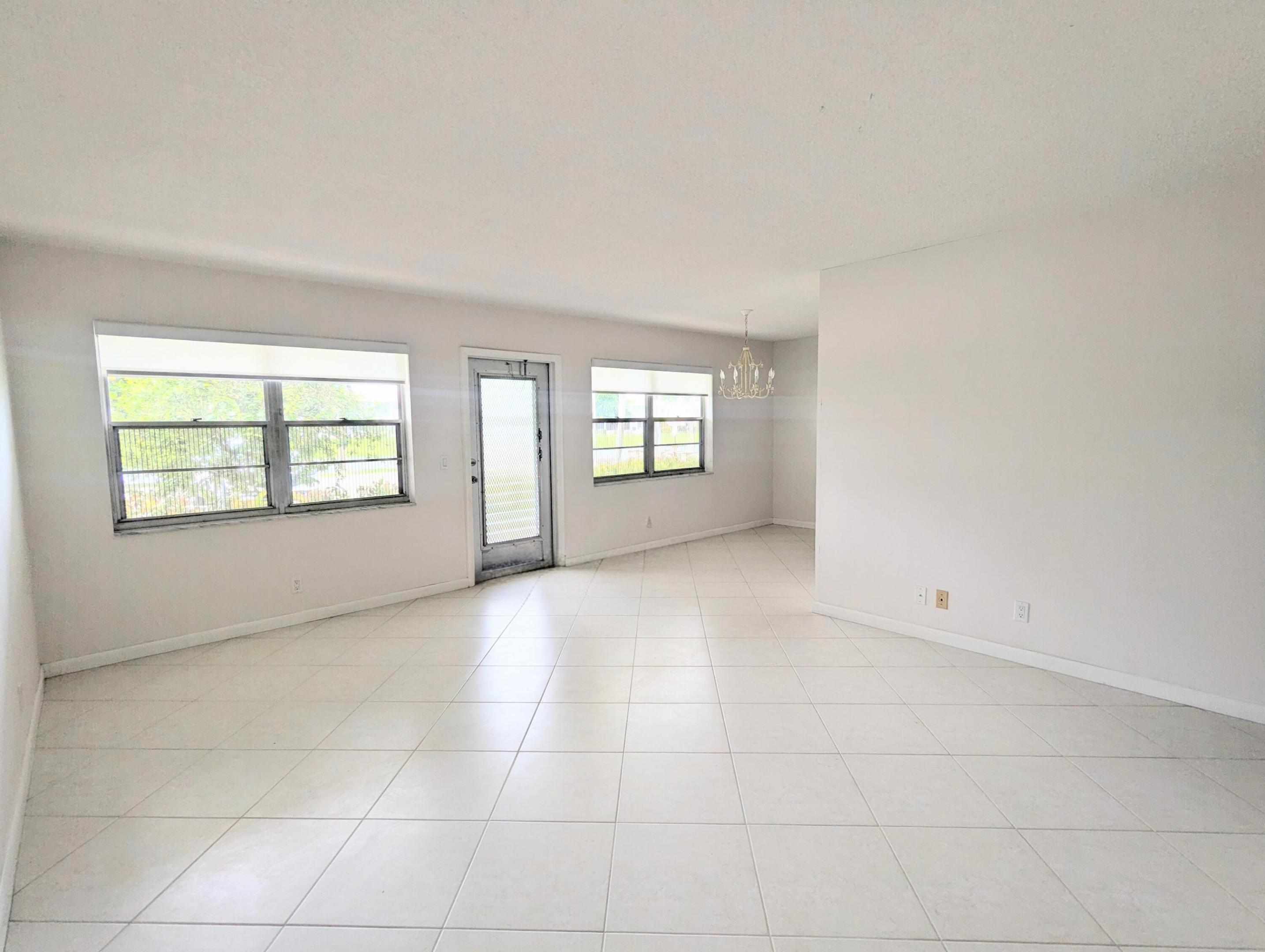 222 Somerset L Property Photo 1