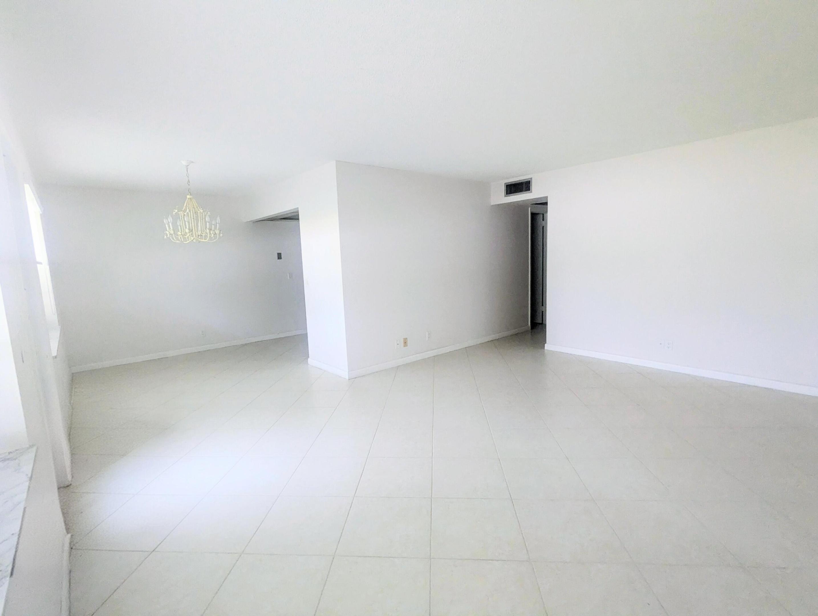 222 Somerset L Property Photo 3