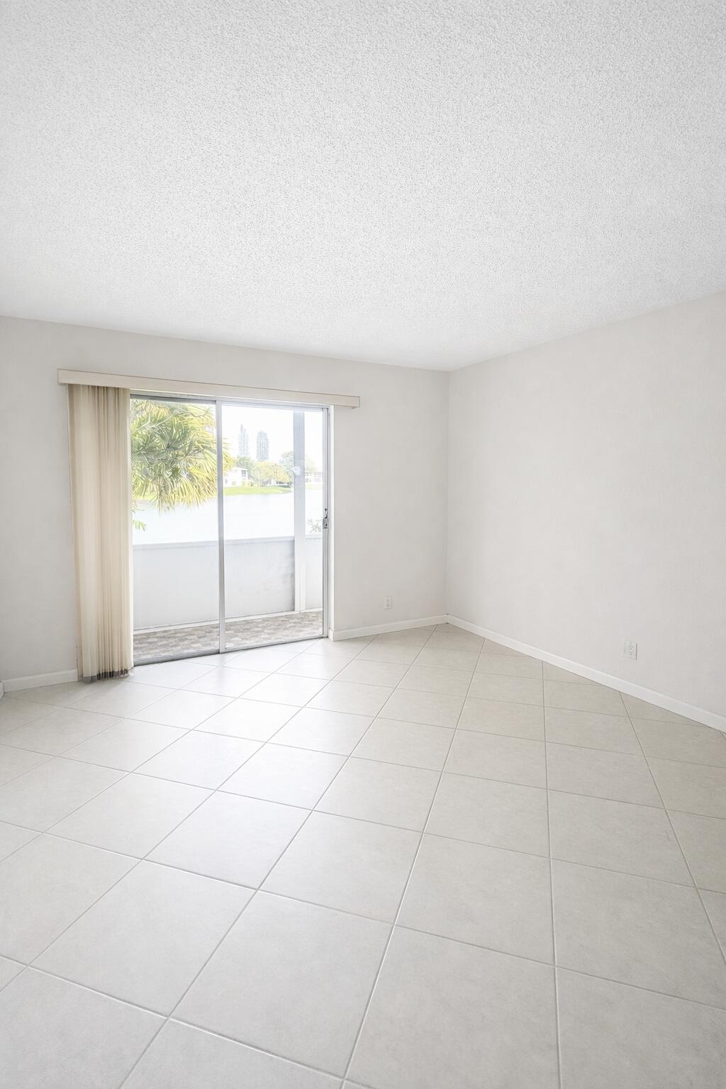 222 Somerset L Property Photo 5