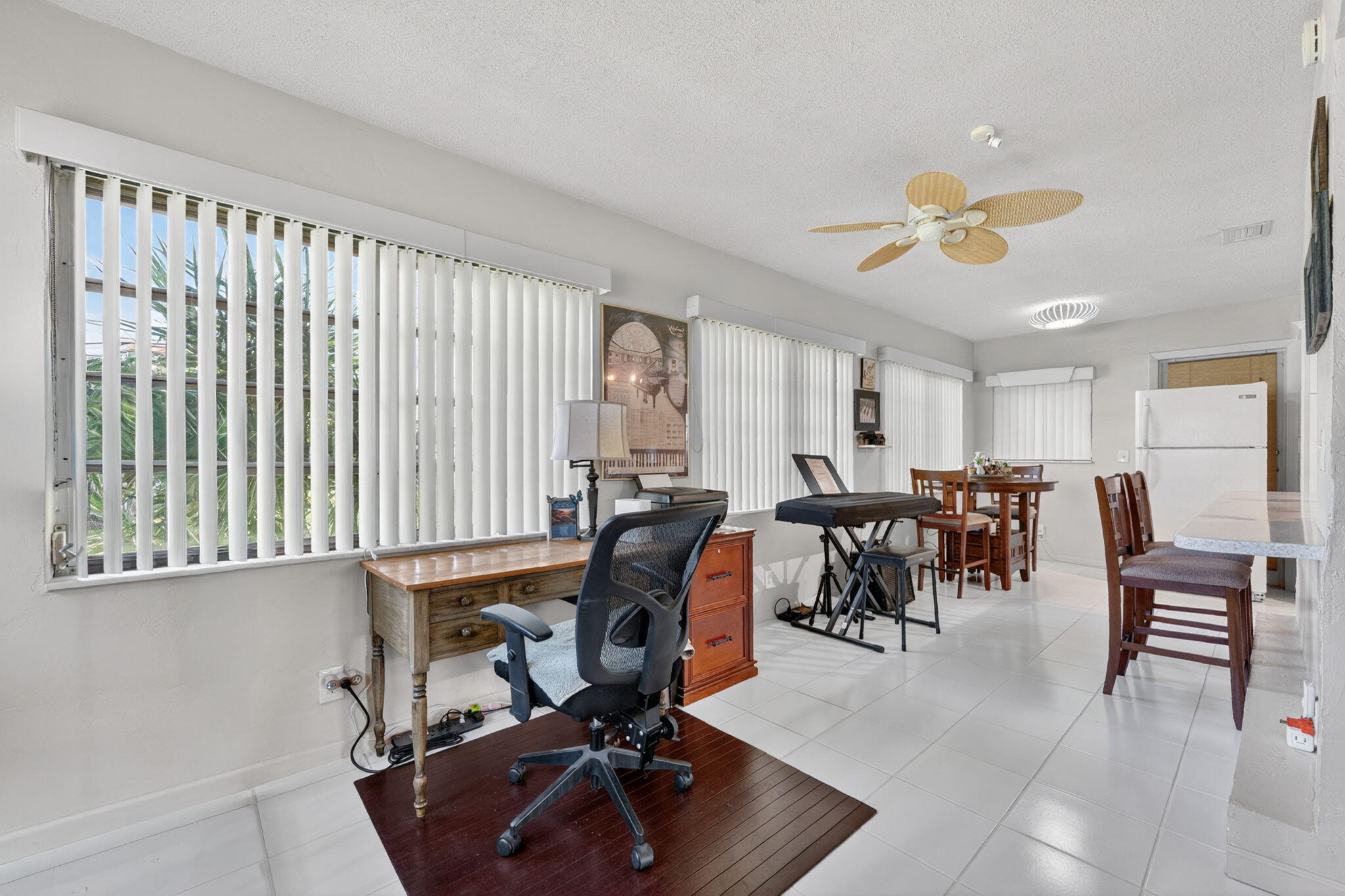 1211 Nw 44th Street Property Photo 10