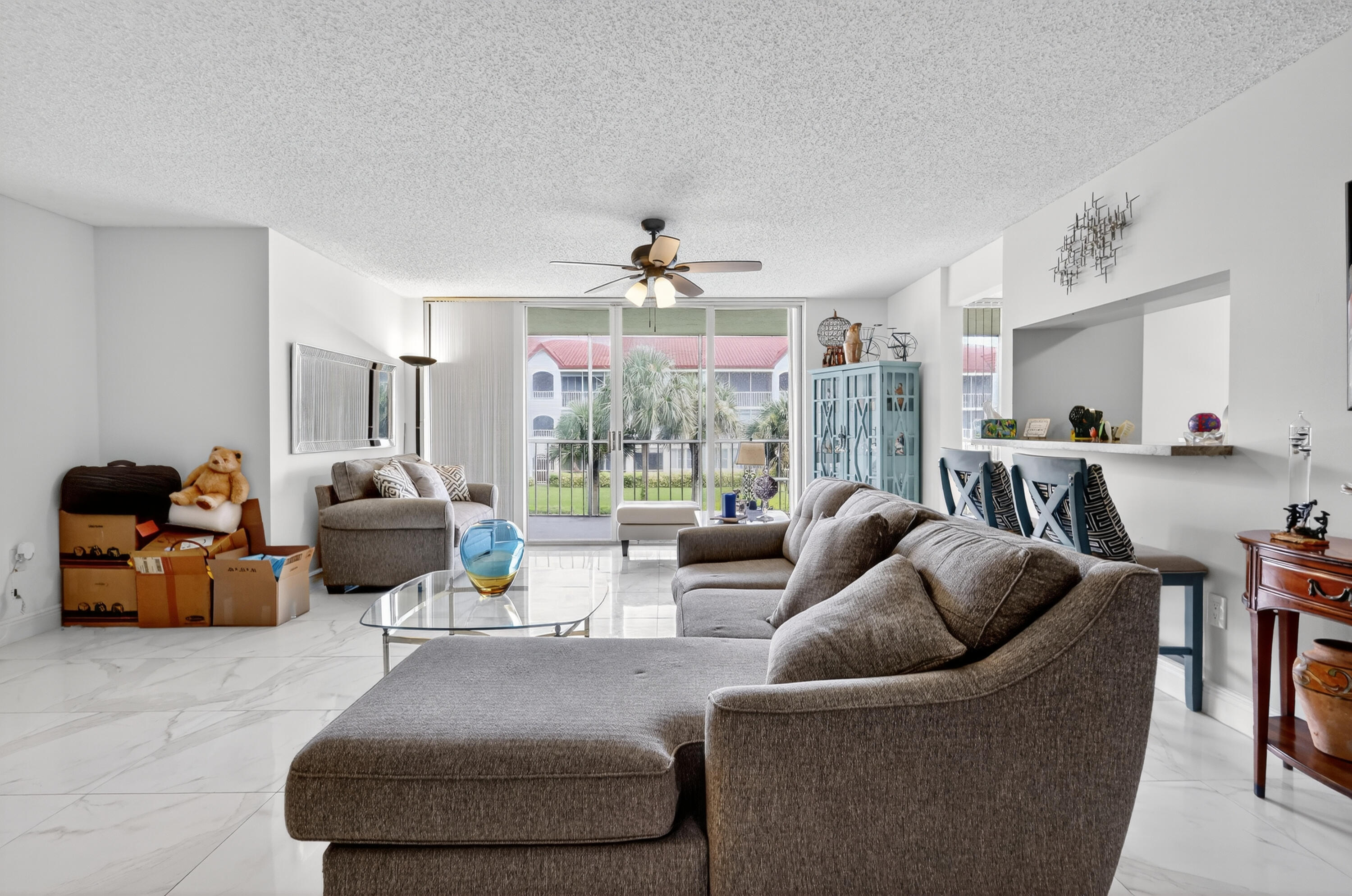 110 Half Moon Circle D2 Property Photo 9
