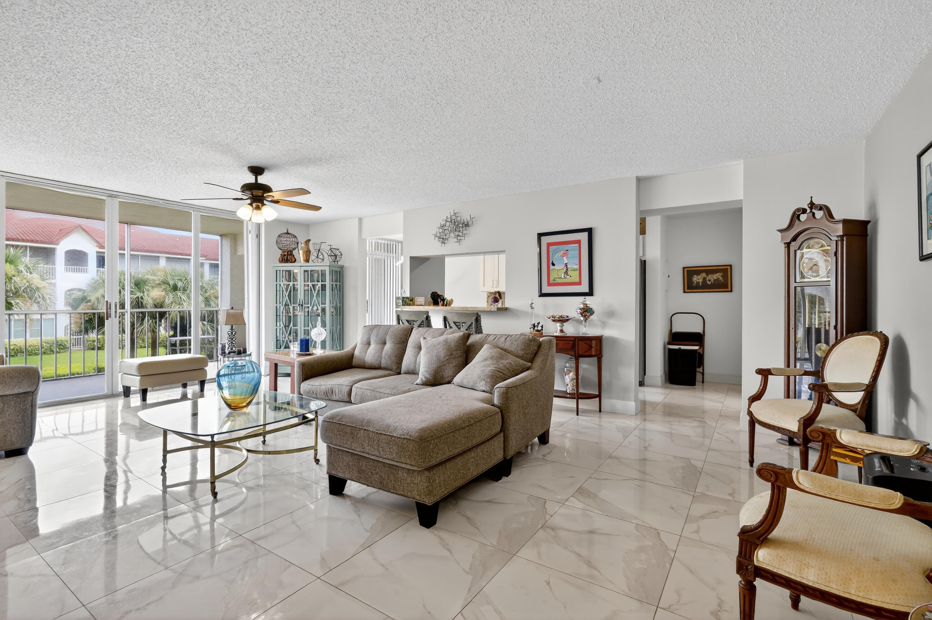 110 Half Moon Circle D2 Property Photo 19