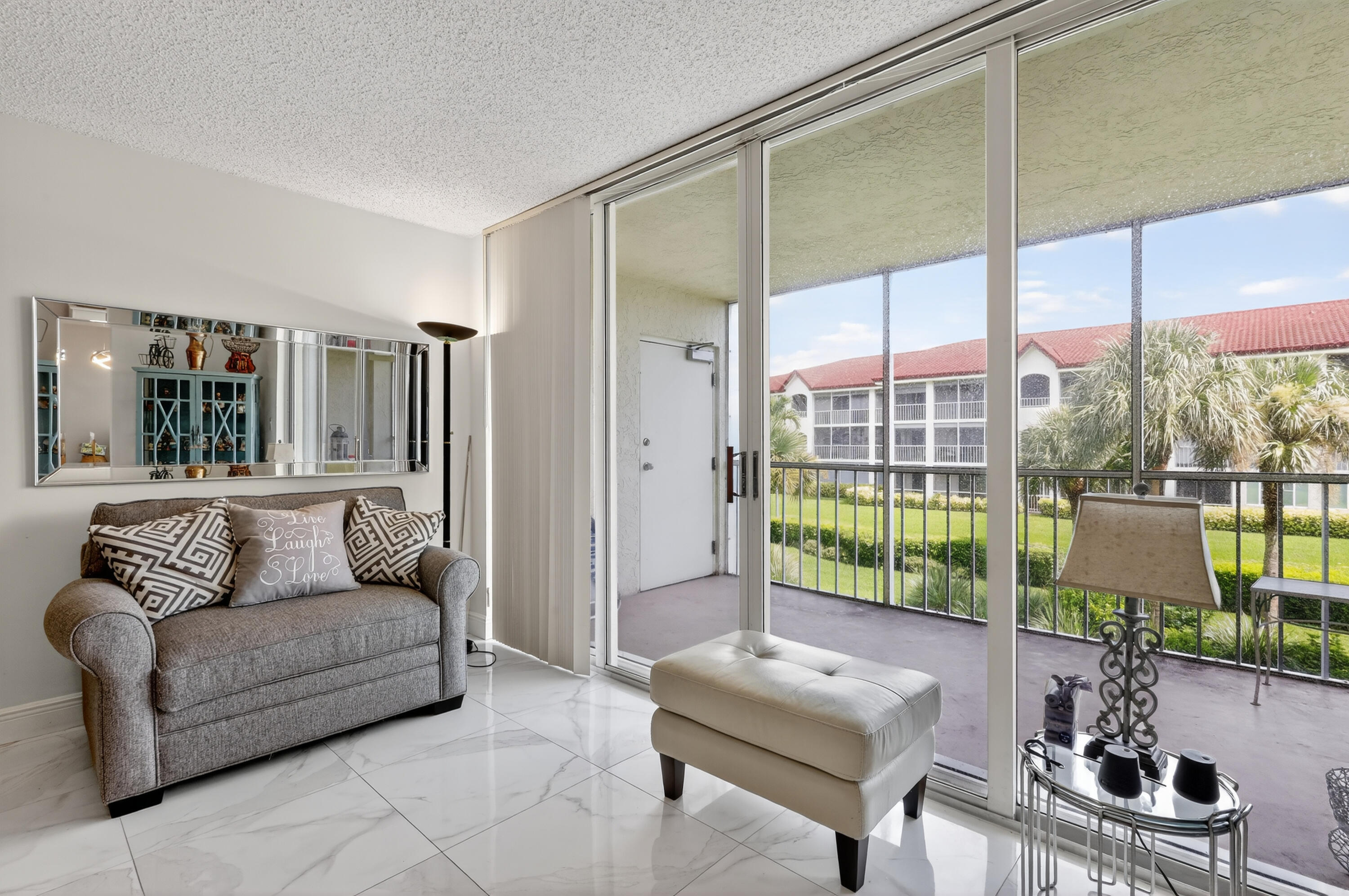 110 Half Moon Circle D2 Property Photo 21