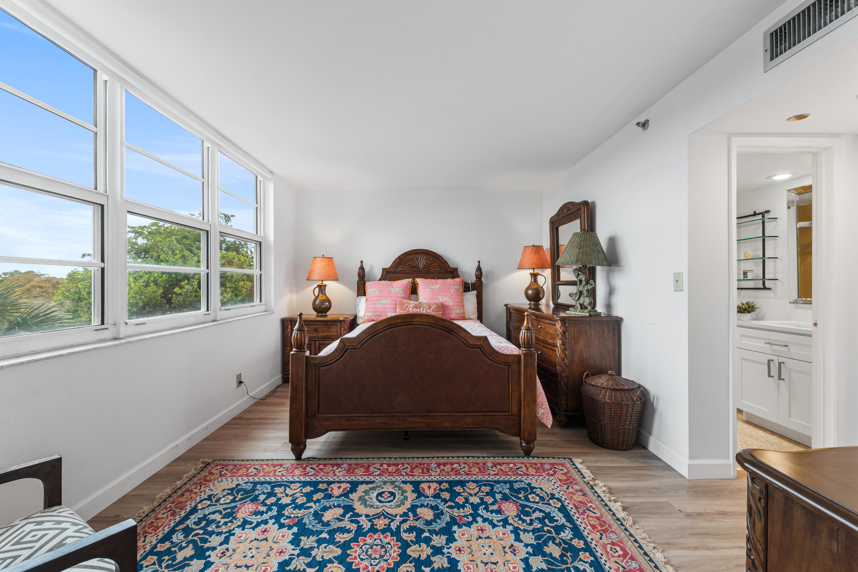 3499 Oaks Way 407 Property Photo 15