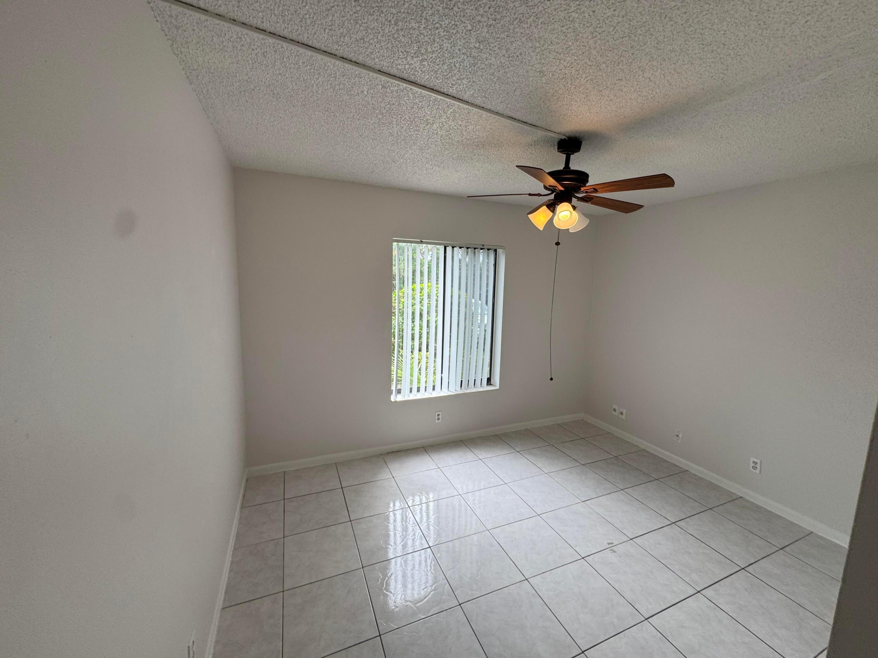 1111 Green Pine Boulevard H1 Property Photo 8