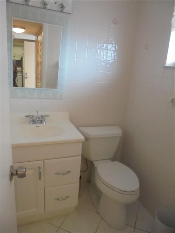 1391 S Ocean Boulevard 204 Property Photo 10
