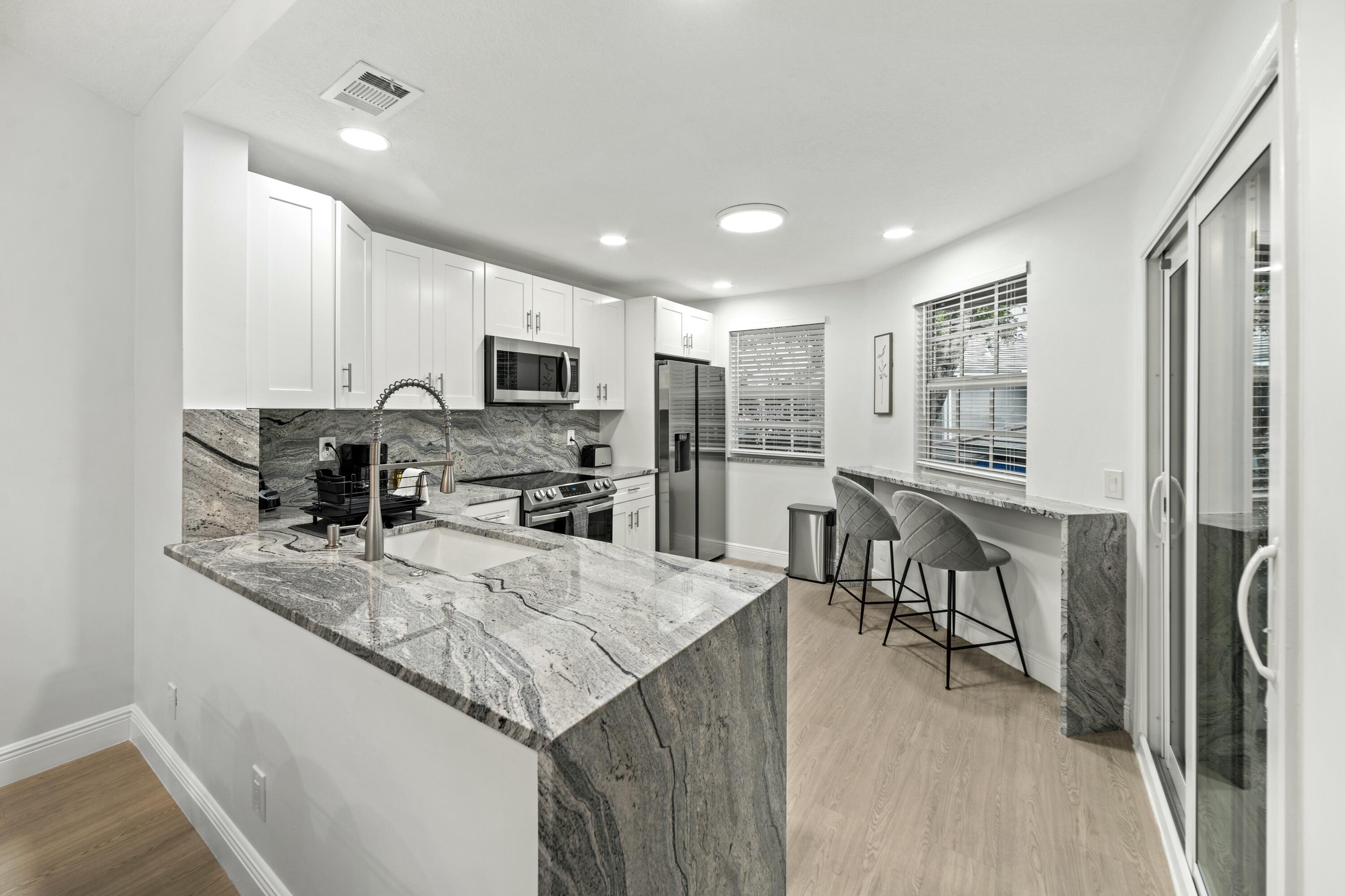 6553 Via Regina Property Photo 1