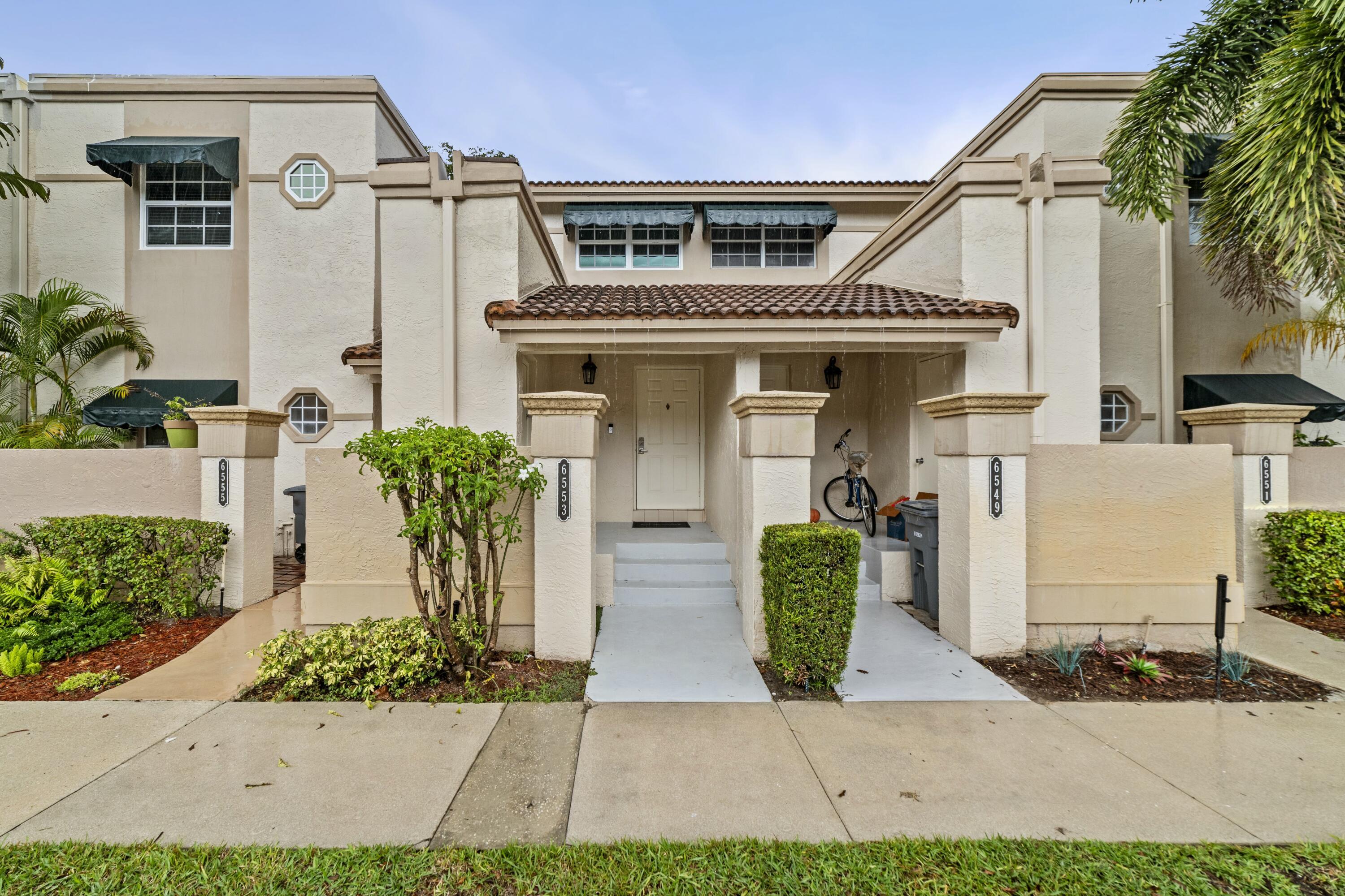 6553 Via Regina Property Photo 2