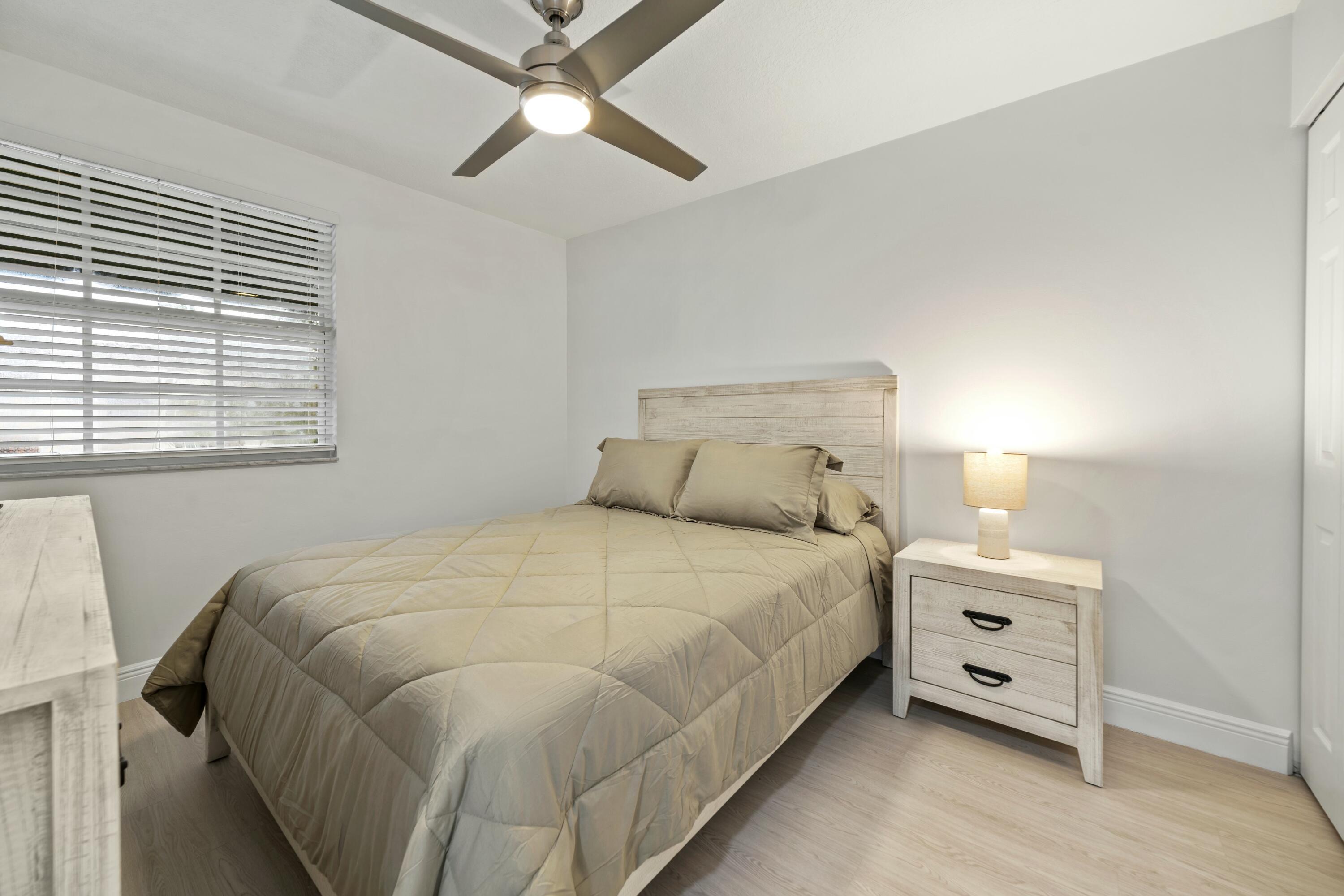 6553 Via Regina Property Photo 20