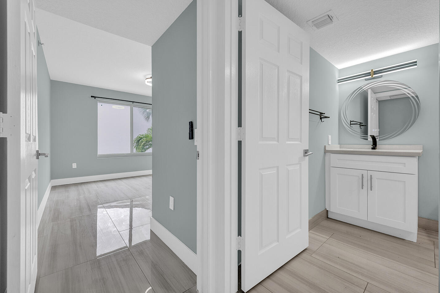 1010 Villa Circle Property Photo 9