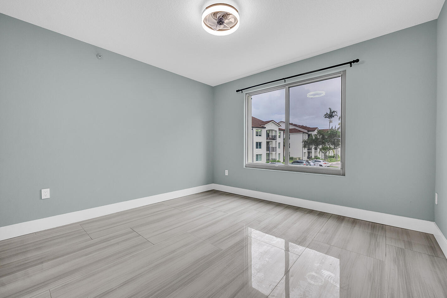 1010 Villa Circle Property Photo 12
