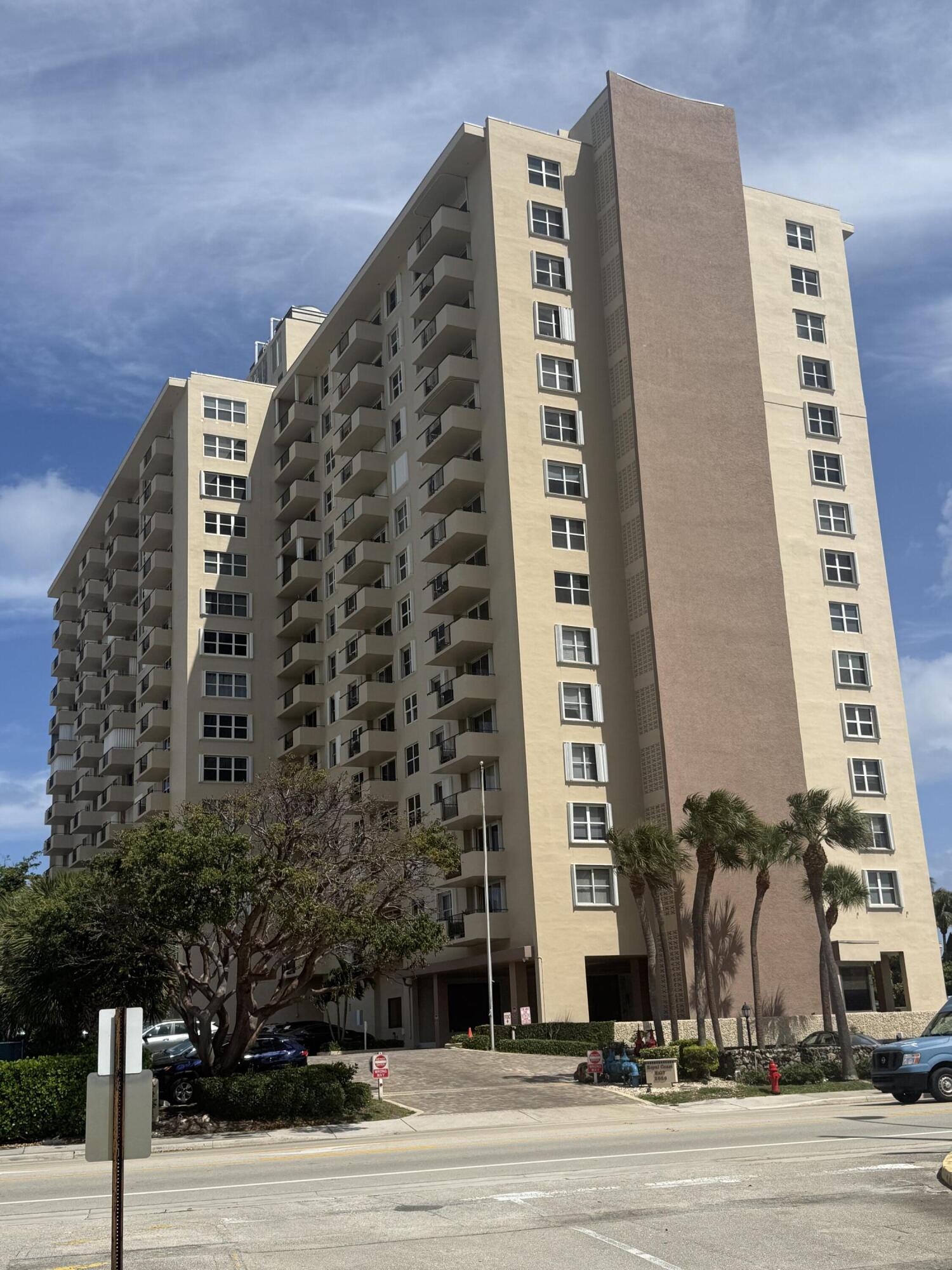 2000 S Ocean Boulevard 3b Property Photo 1