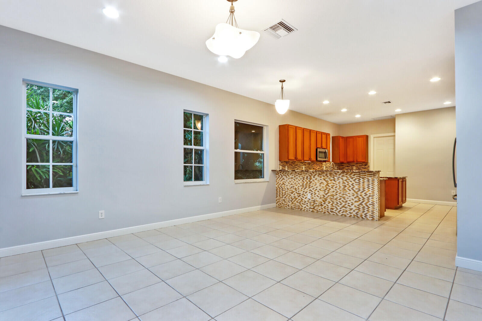 1904 Flower Drive Property Photo 17