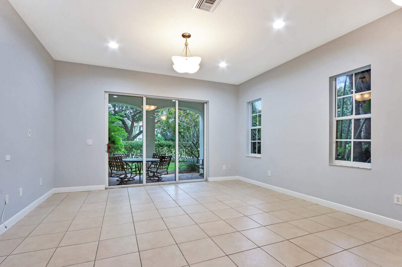 1904 Flower Drive Property Photo 20