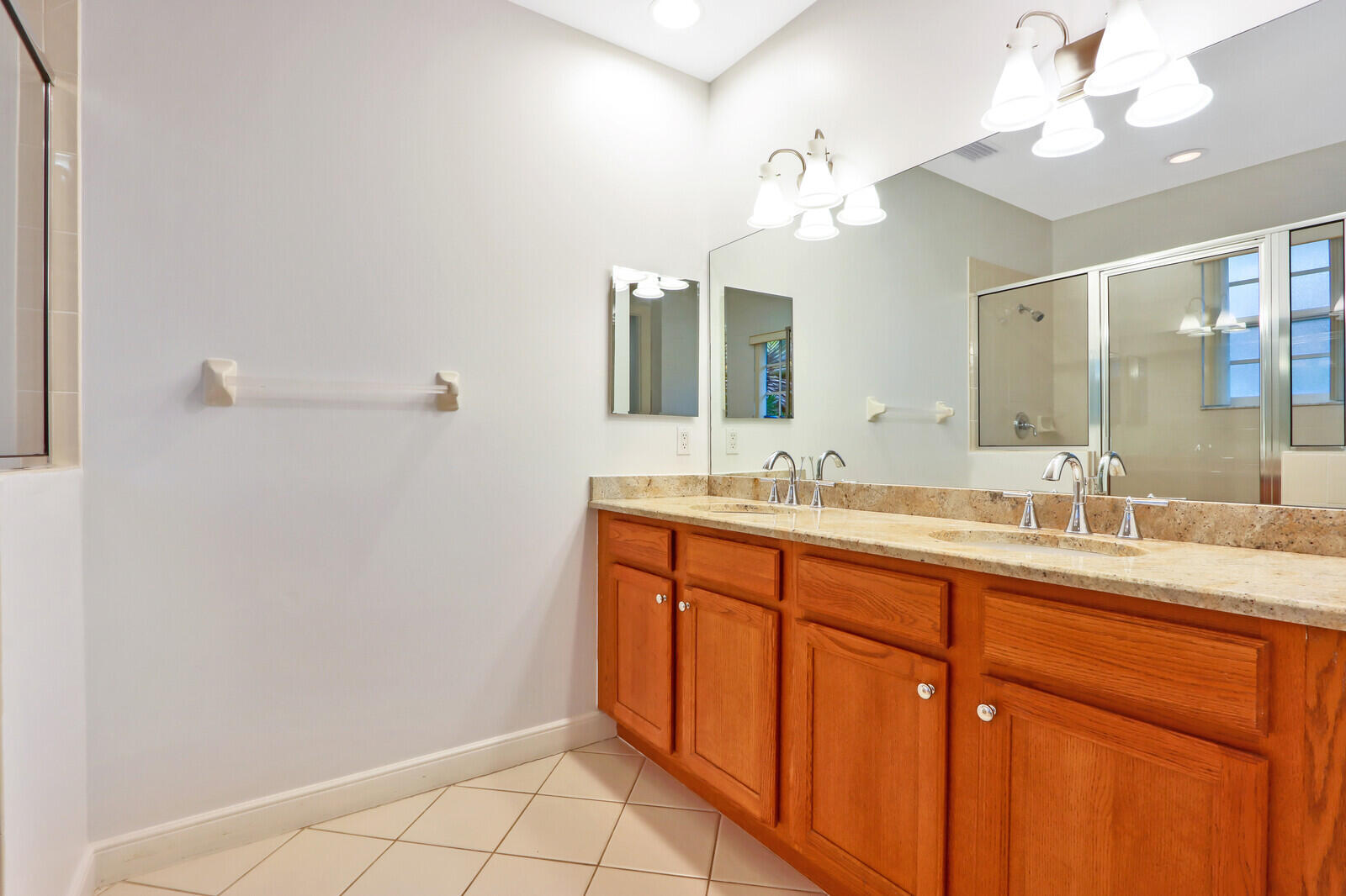 1904 Flower Drive Property Photo 28