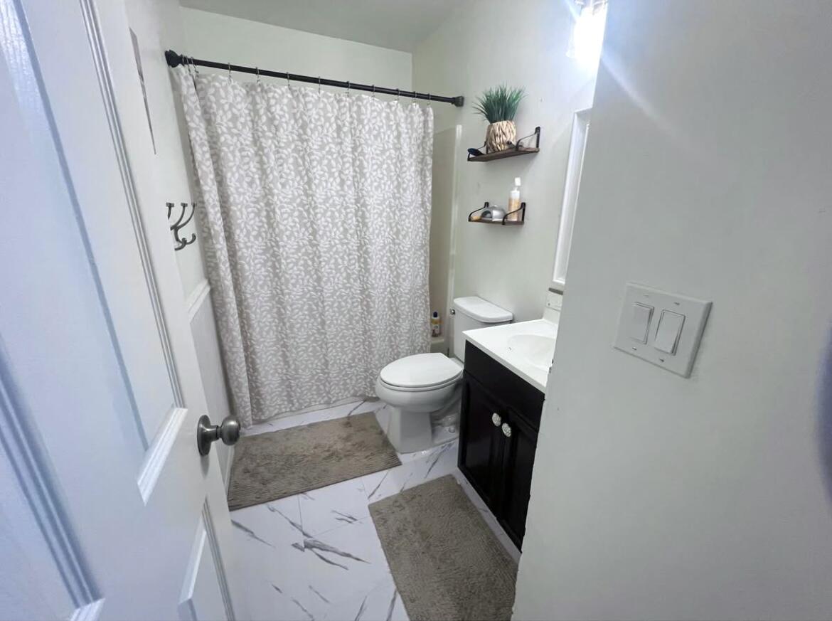 850 Sw Durham Terrace Property Photo 6