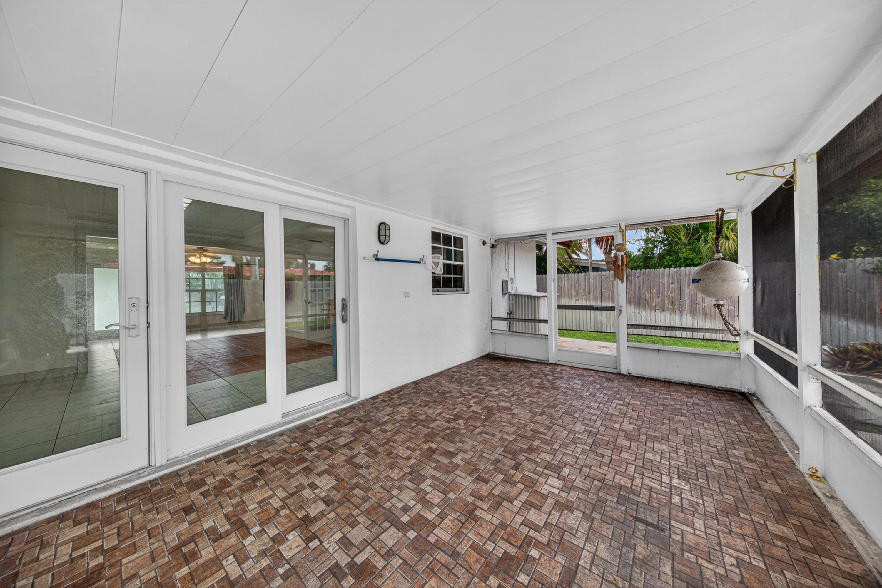 3213 Dover Road Property Photo 11