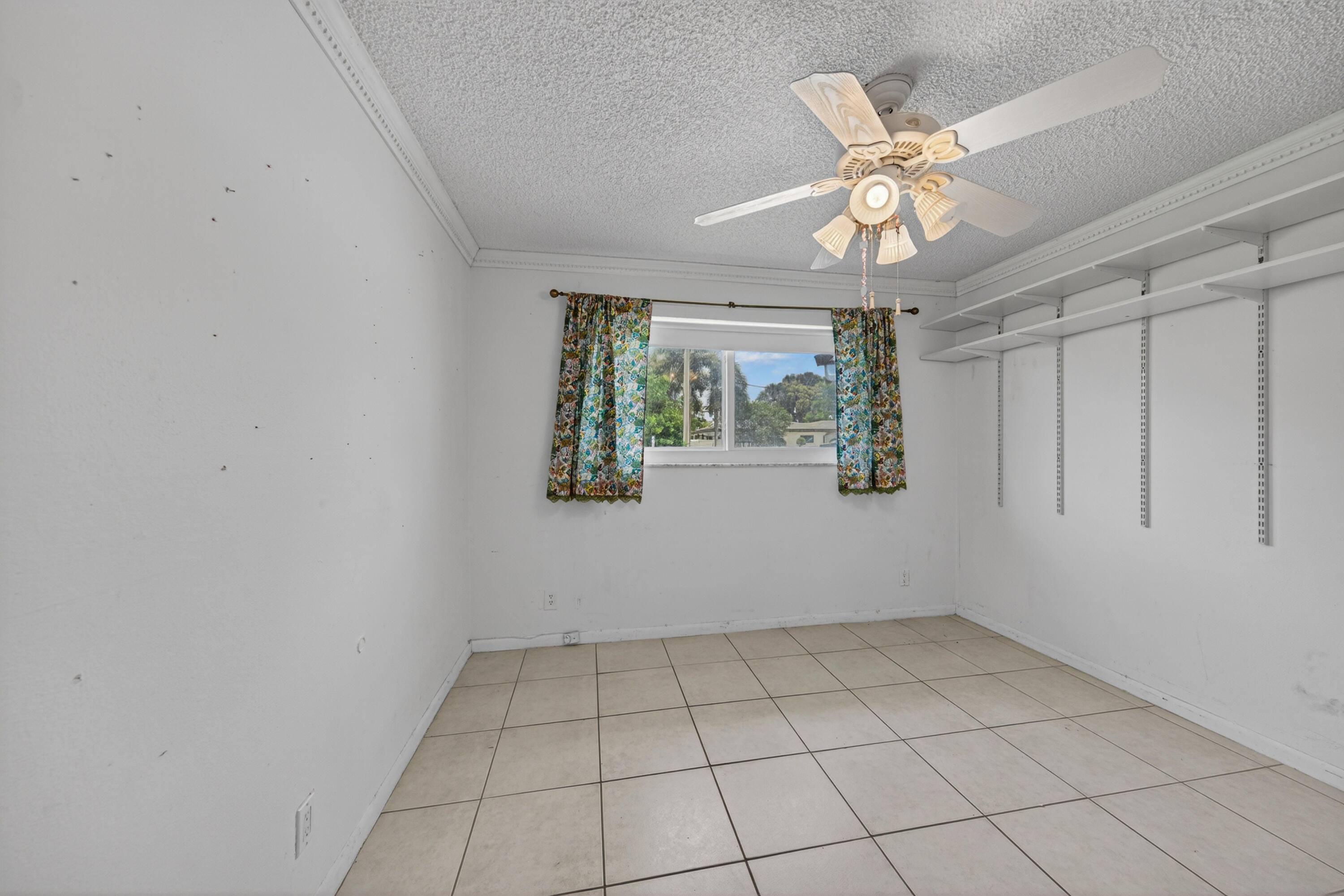 3213 Dover Road Property Photo 32