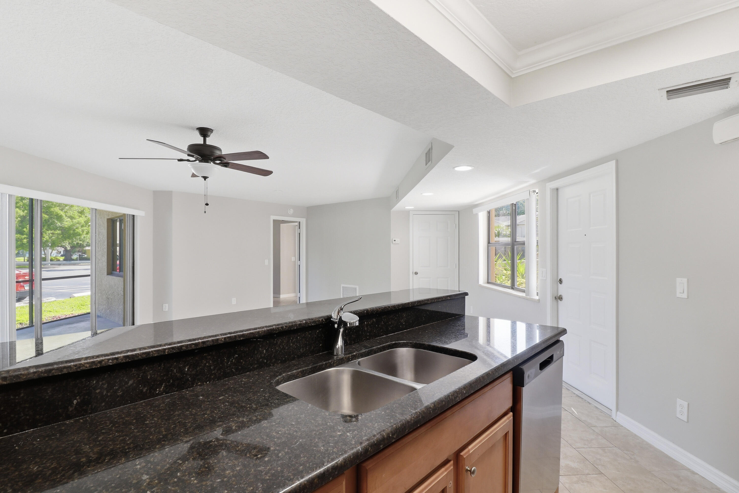2625 Heathcote Drive 2623 Property Photo 6