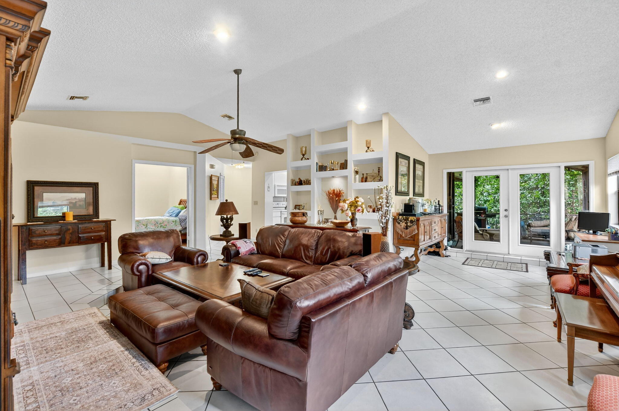 20803 Cabrillo Way Property Photo 6
