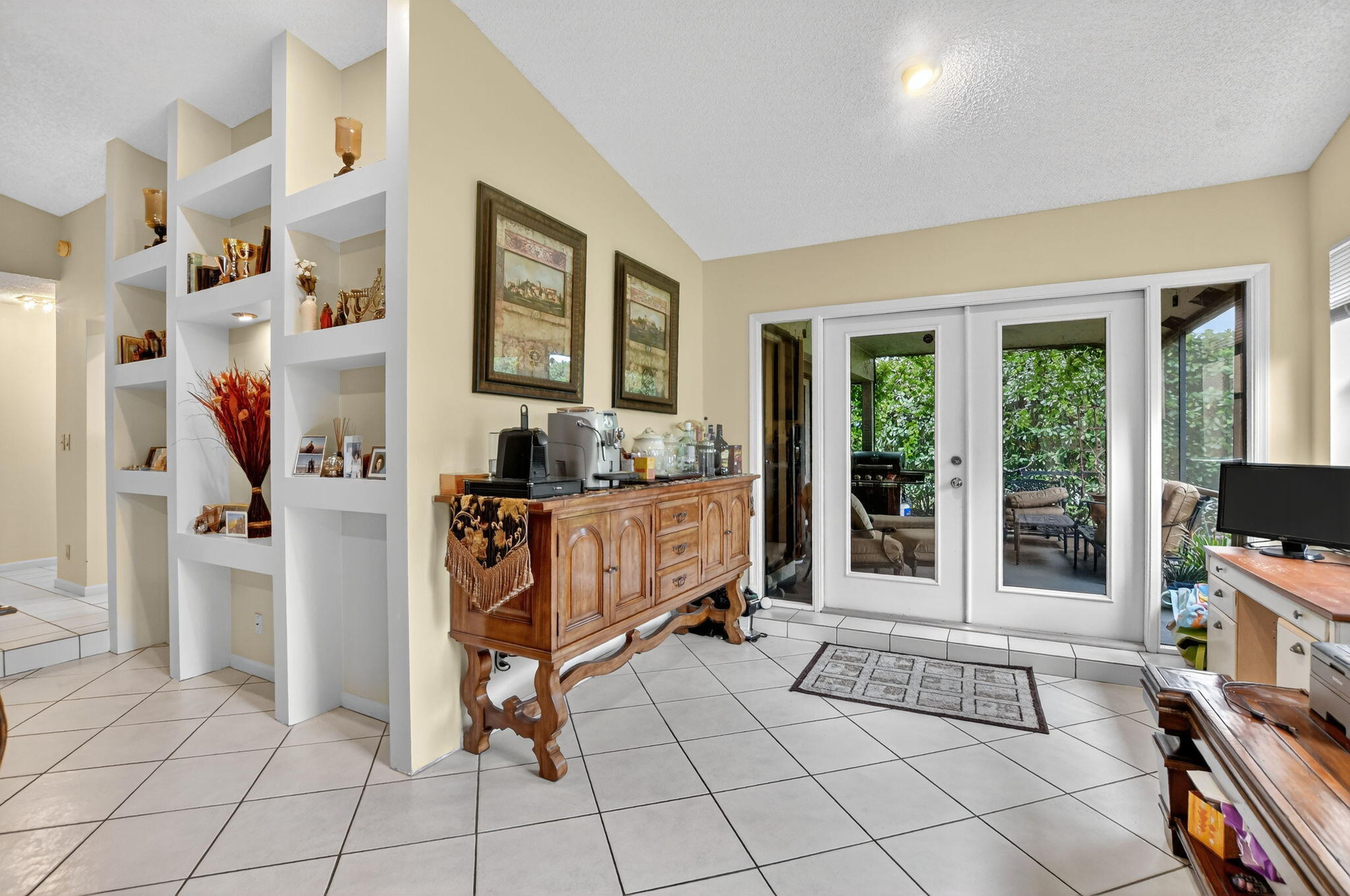 20803 Cabrillo Way Property Photo 10