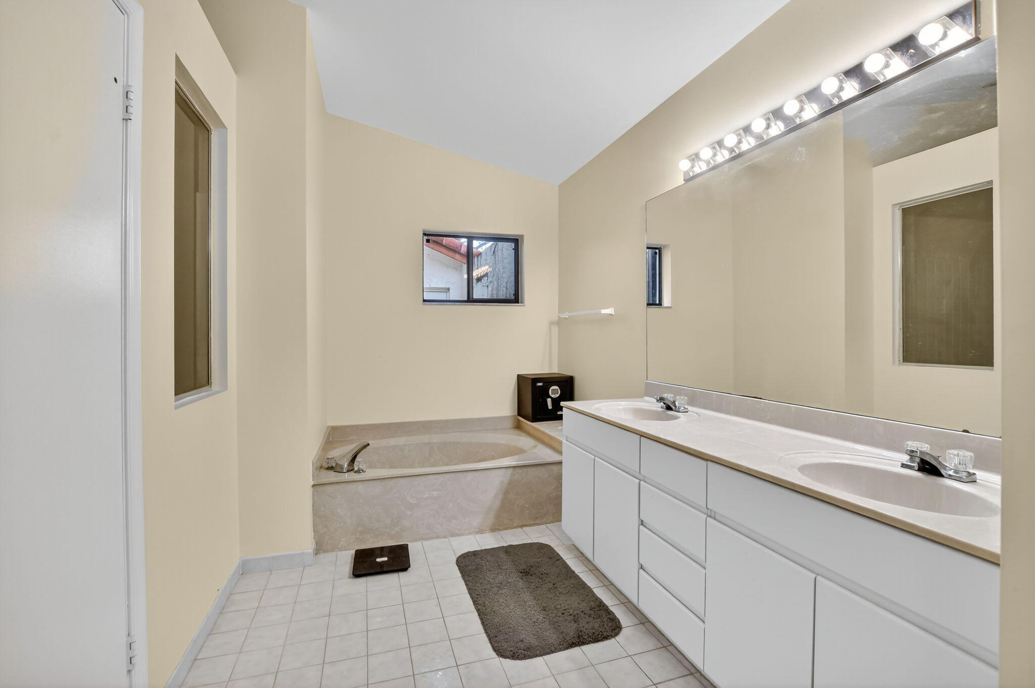20803 Cabrillo Way Property Photo 20