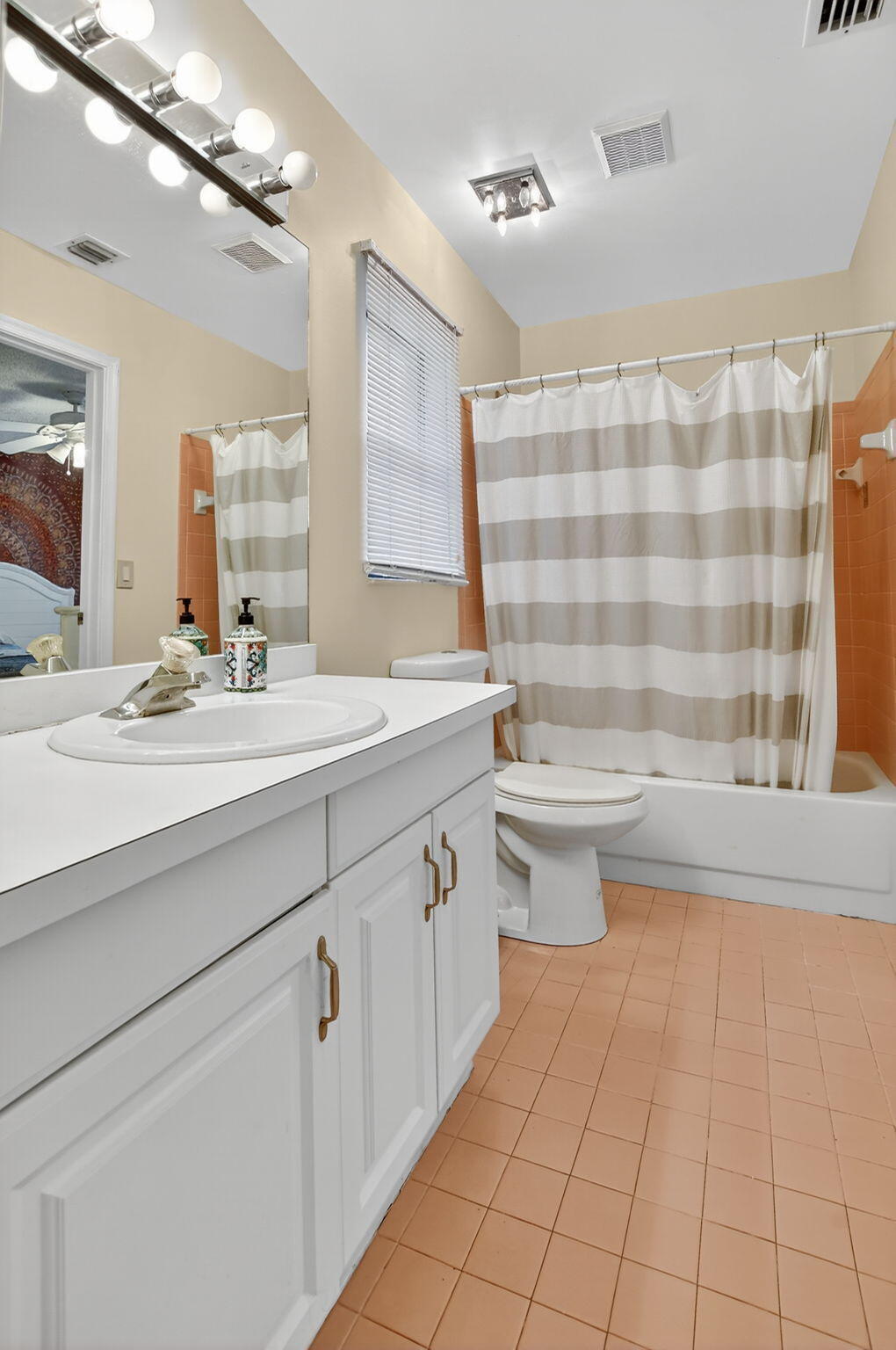 20803 Cabrillo Way Property Photo 26