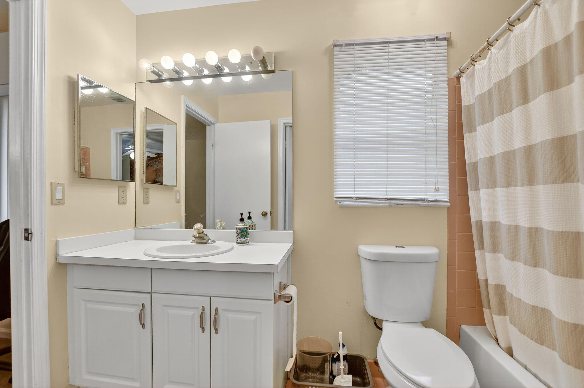 20803 Cabrillo Way Property Photo 27