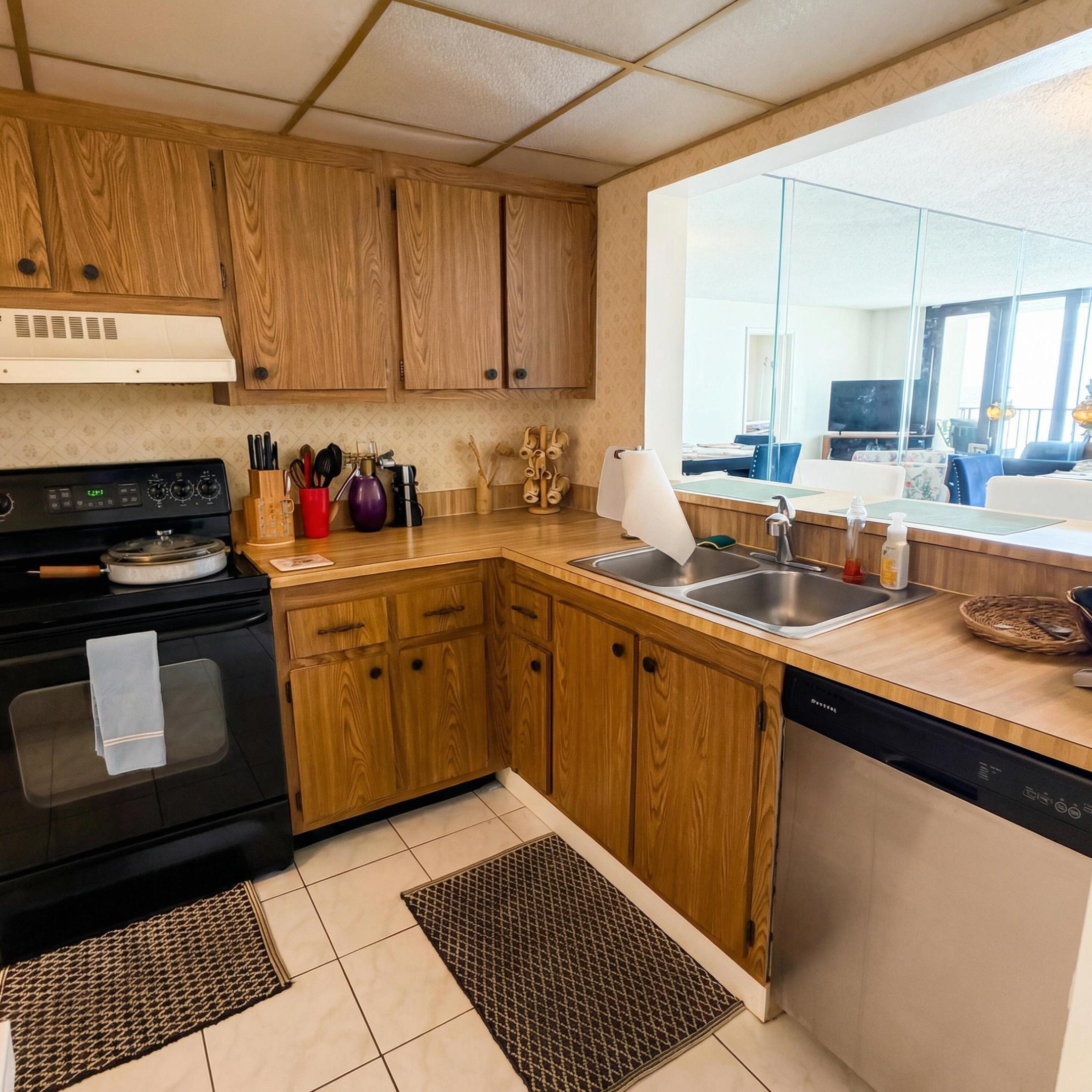 4250 N Highway A1a 805 Property Photo 7