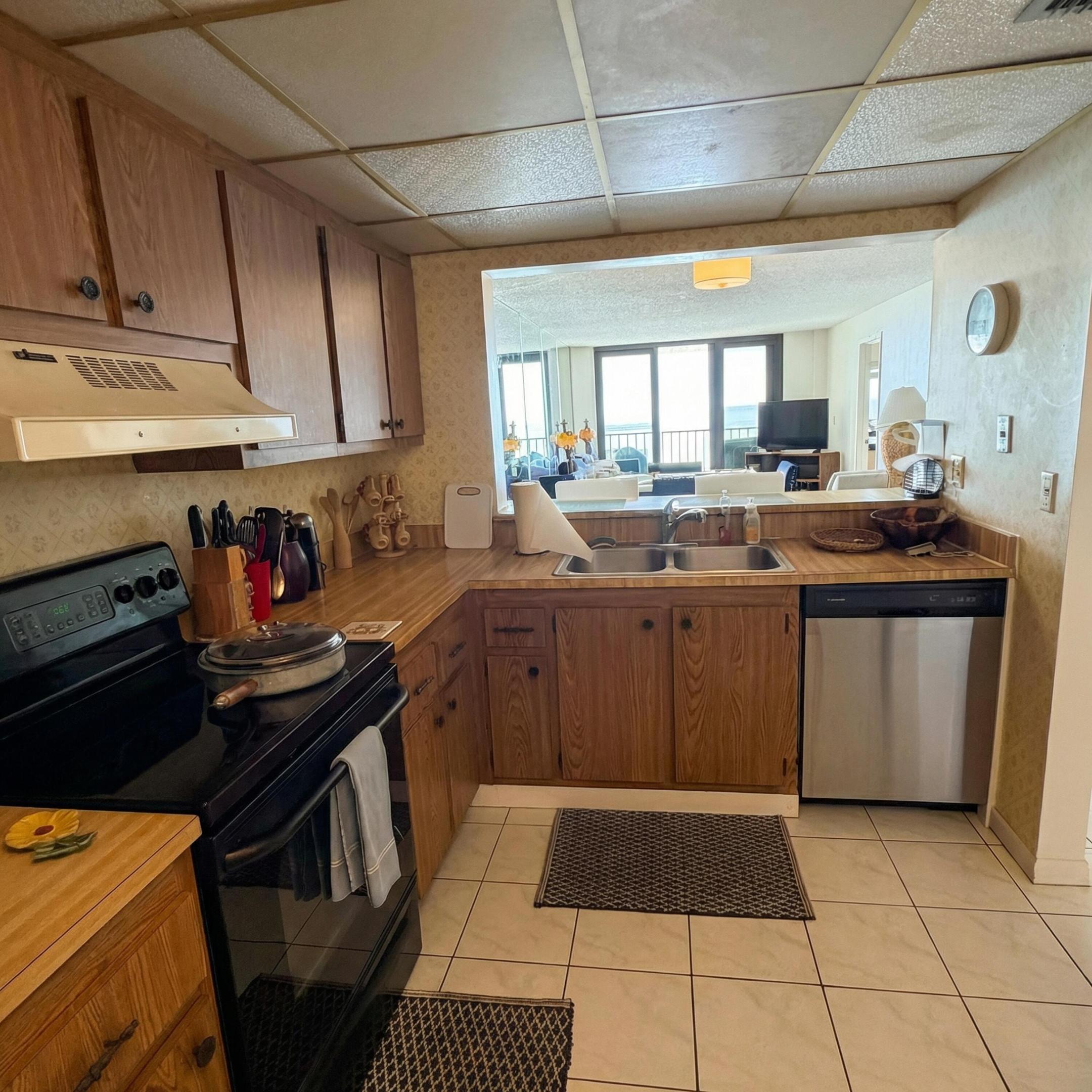 4250 N Highway A1a 805 Property Photo 8