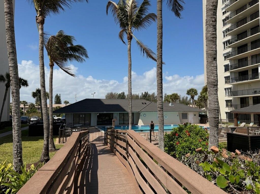 4250 N Highway A1a 805 Property Photo 28
