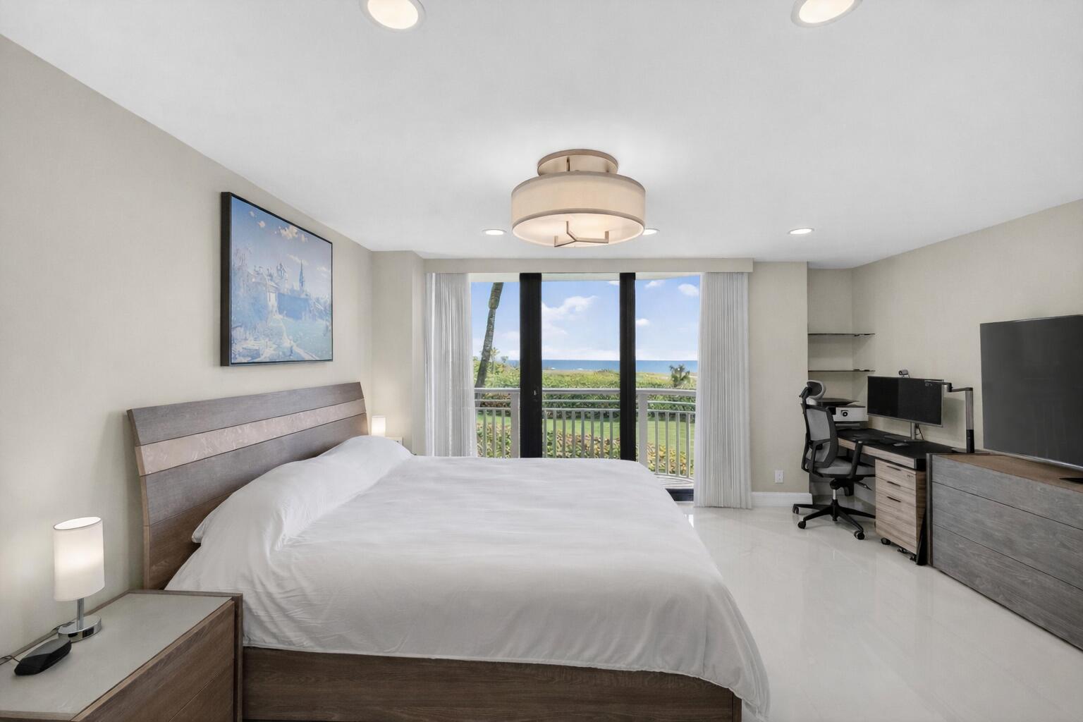 3000 N Ocean Drive 2 F Property Photo 15