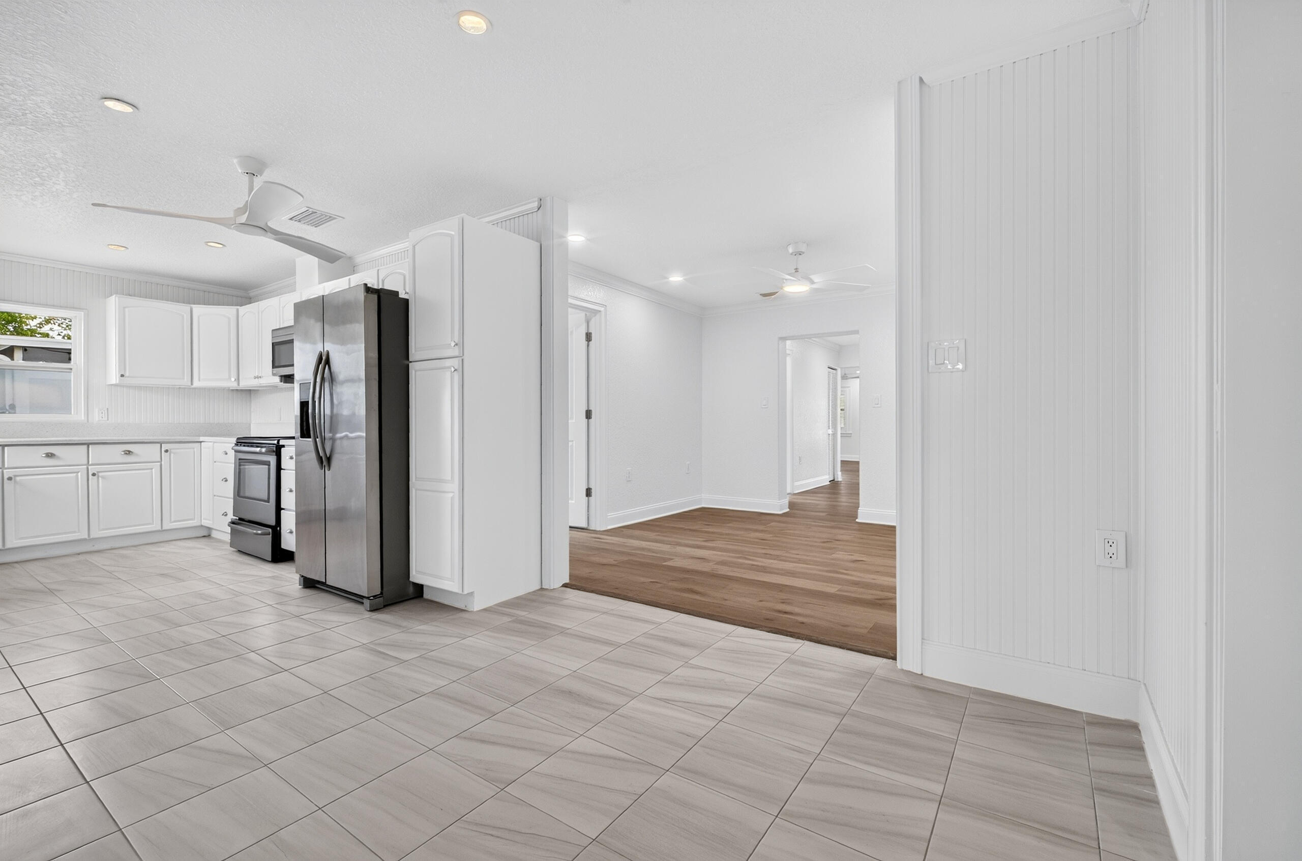 241 14th Place Property Photo 14