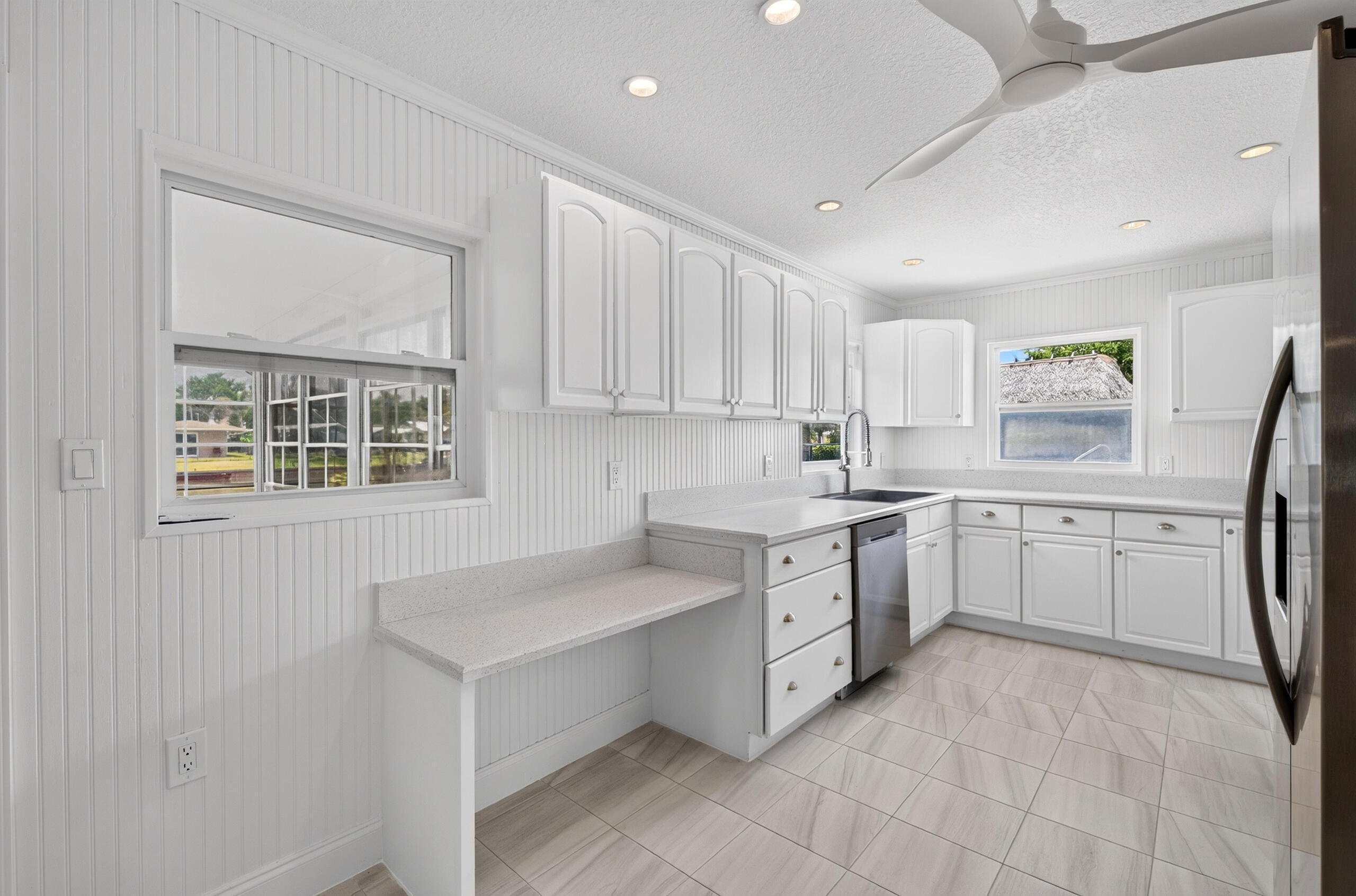 241 14th Place Property Photo 16