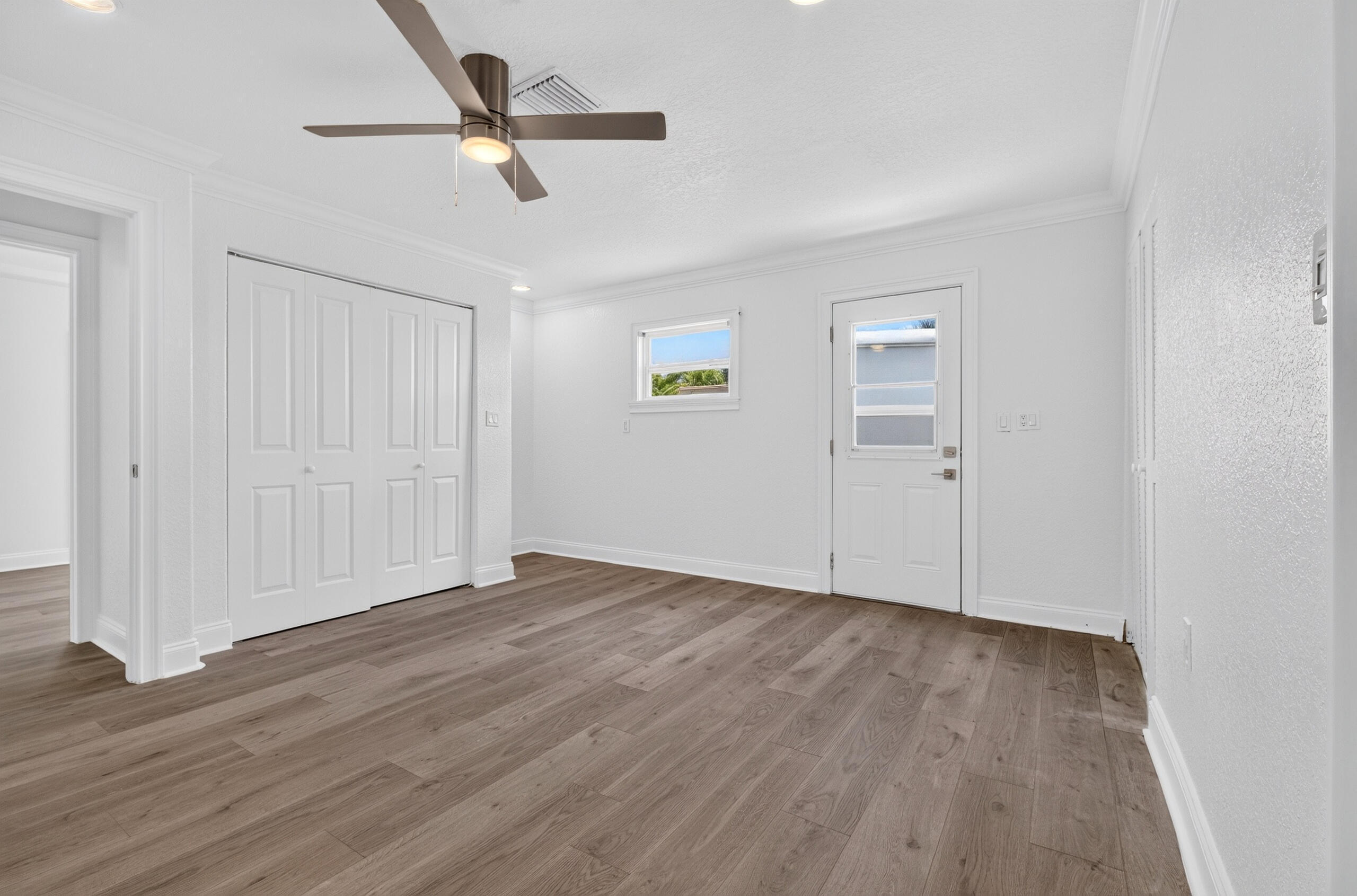241 14th Place Property Photo 26