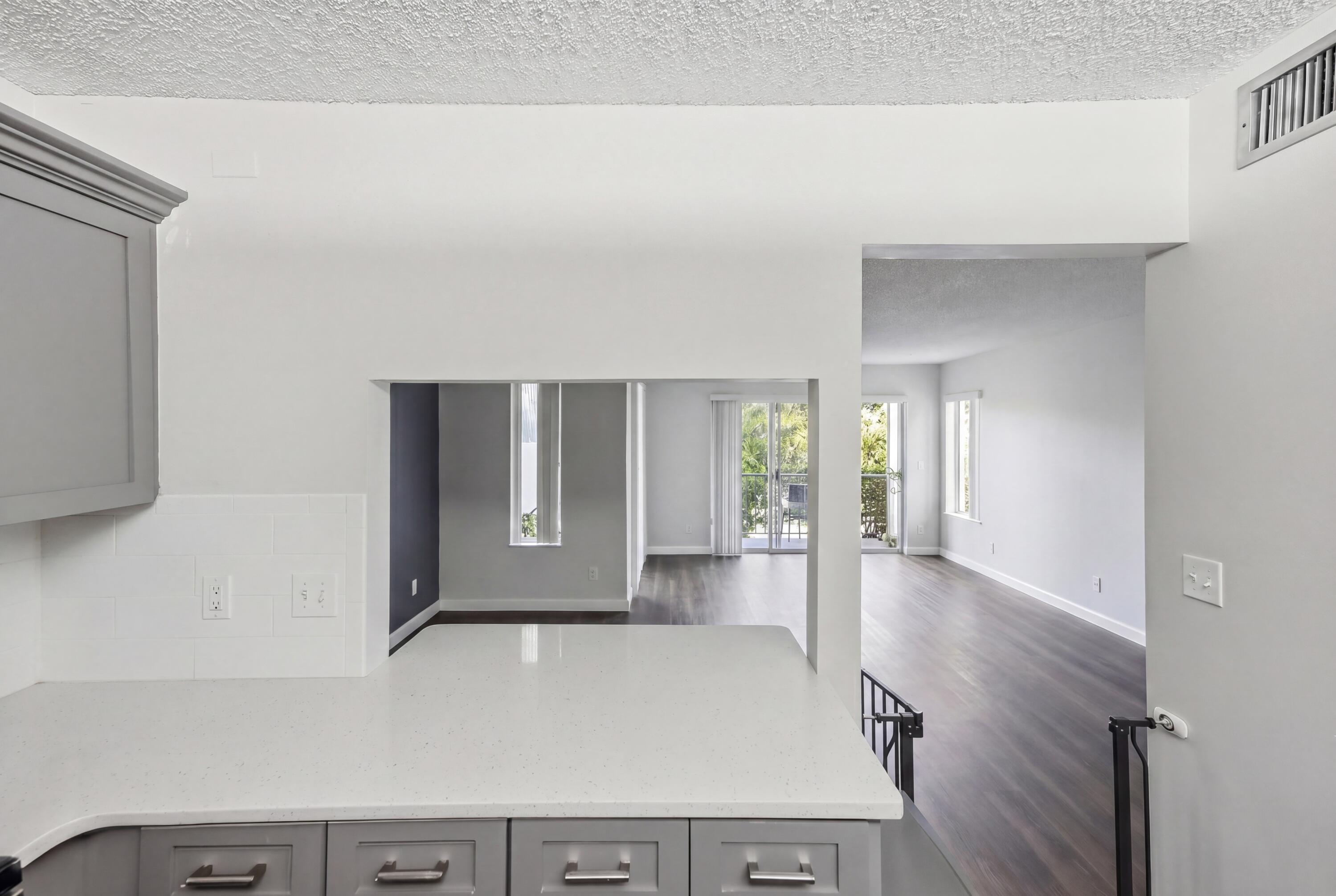 2702 Sw Matheson Avenue 113-f1 Property Photo 10