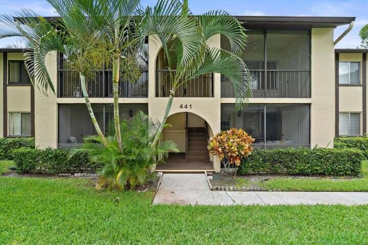 441 Pine Glen Lane D-2 Property Photo 1