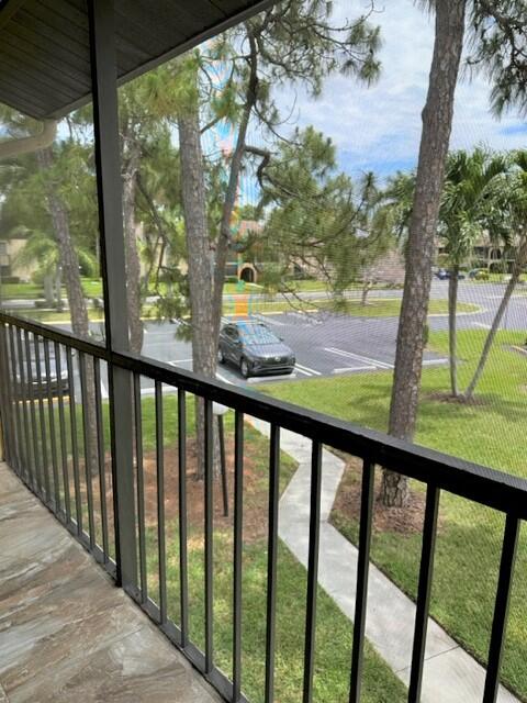 441 Pine Glen Lane D-2 Property Photo 4