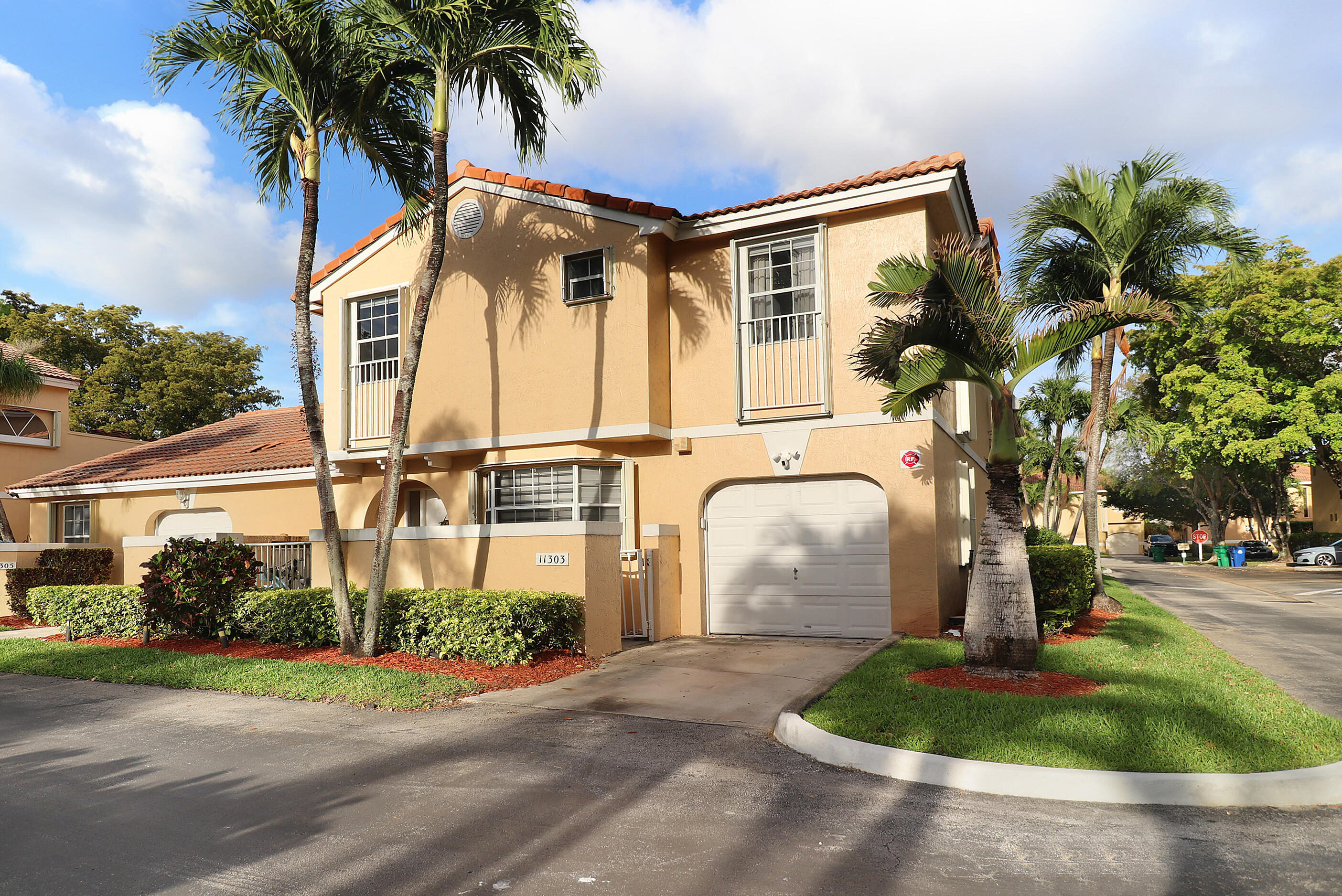 11303 Lakeview Drive 8-m Property Photo 33