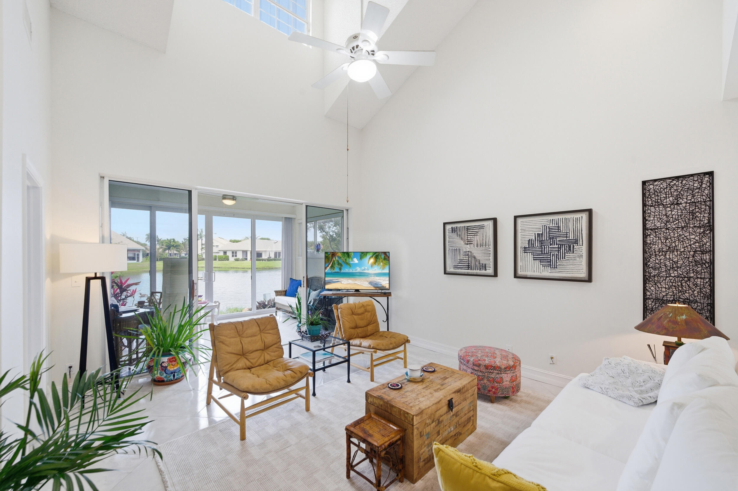 47 N Lakeshore Drive Property Photo 14